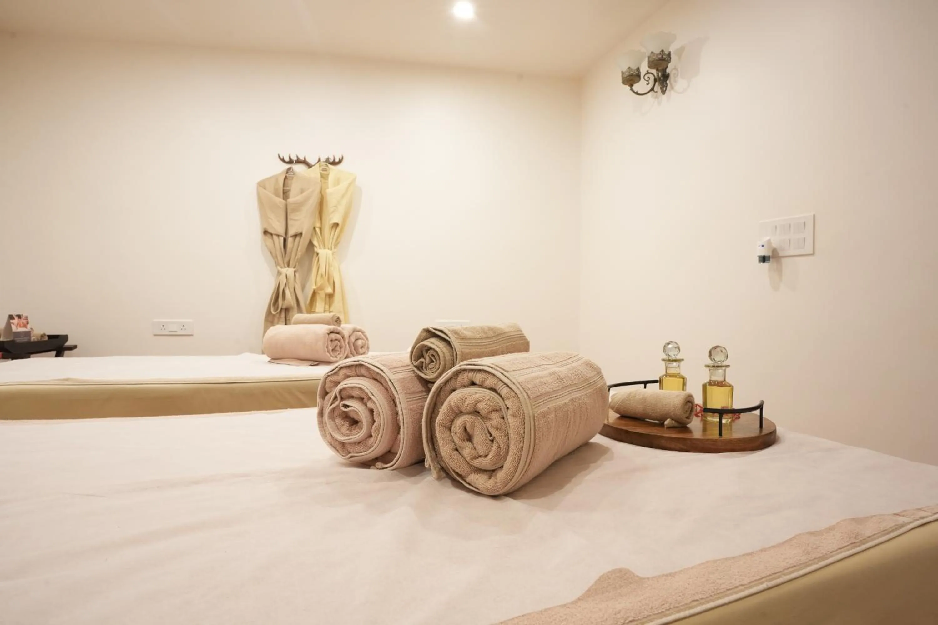 Spa and wellness centre/facilities, Bed in Astroport Sariska Treetop by Eight Continents