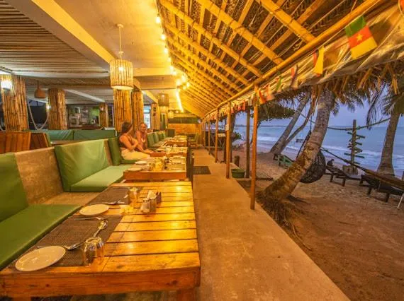 Restaurant/places to eat in Frangipani Beach Villa