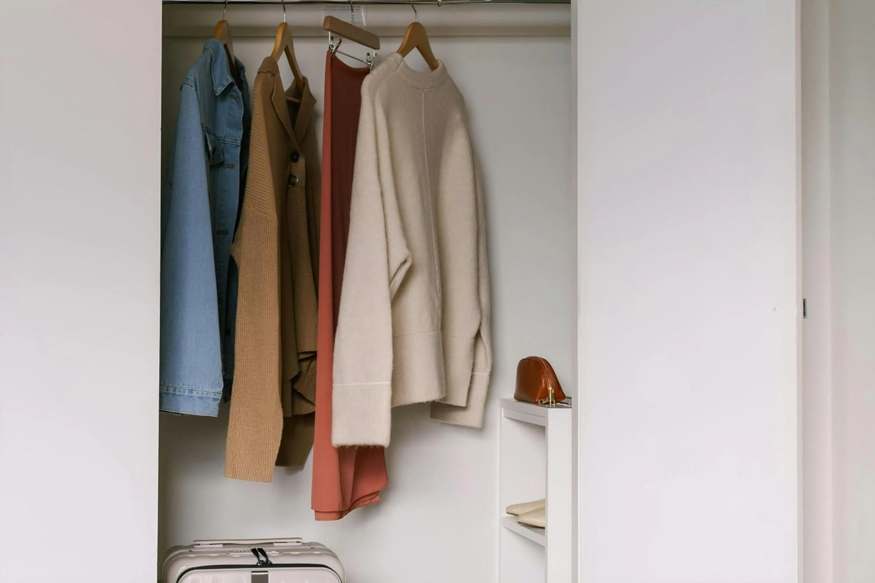 Bedroom in Kensington Gardens Hotel, Sonder by Marriott Bonvoy