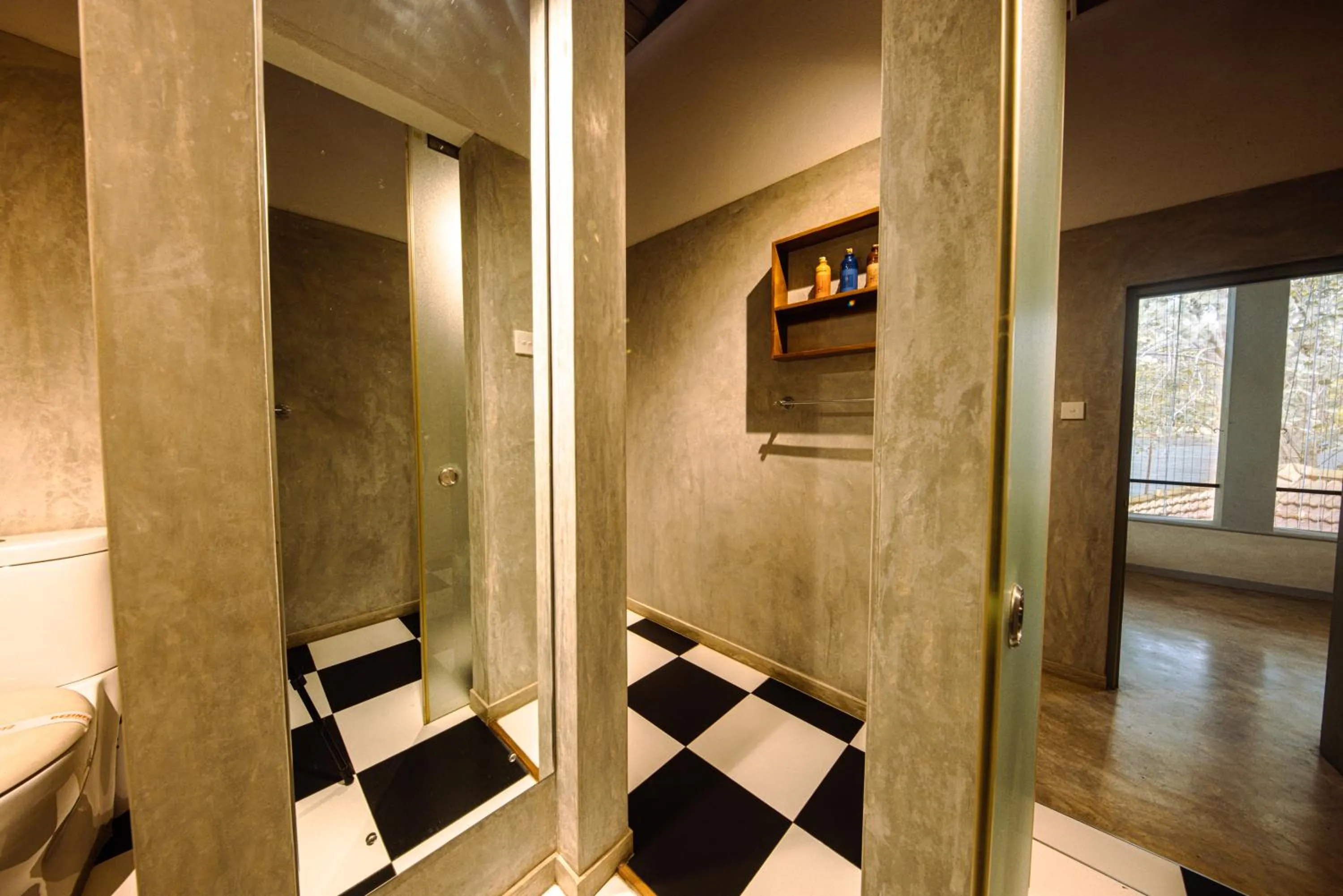 Toilet in Villa Hundira