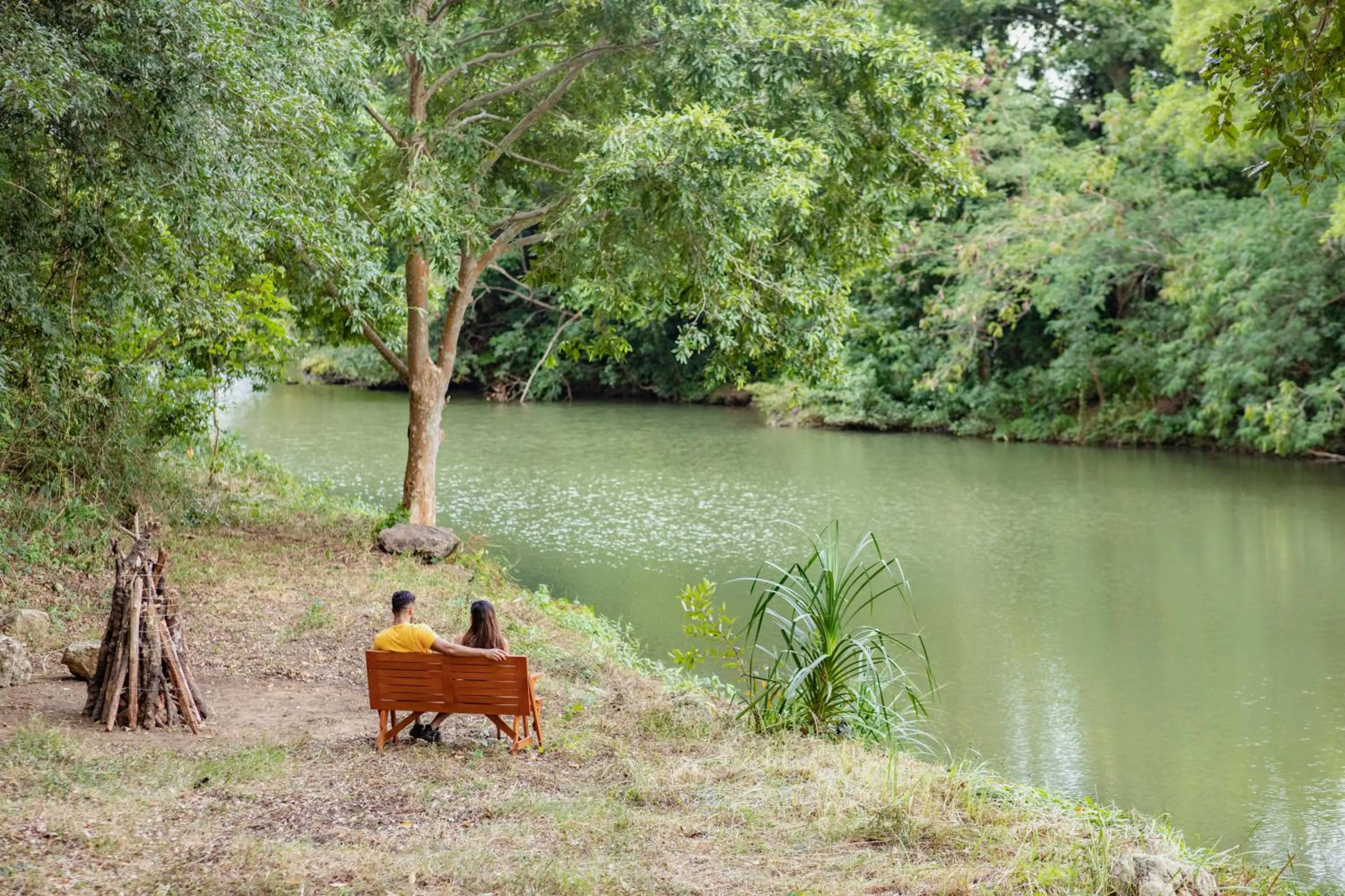 People in Kalu's Hideaway Udawalawe