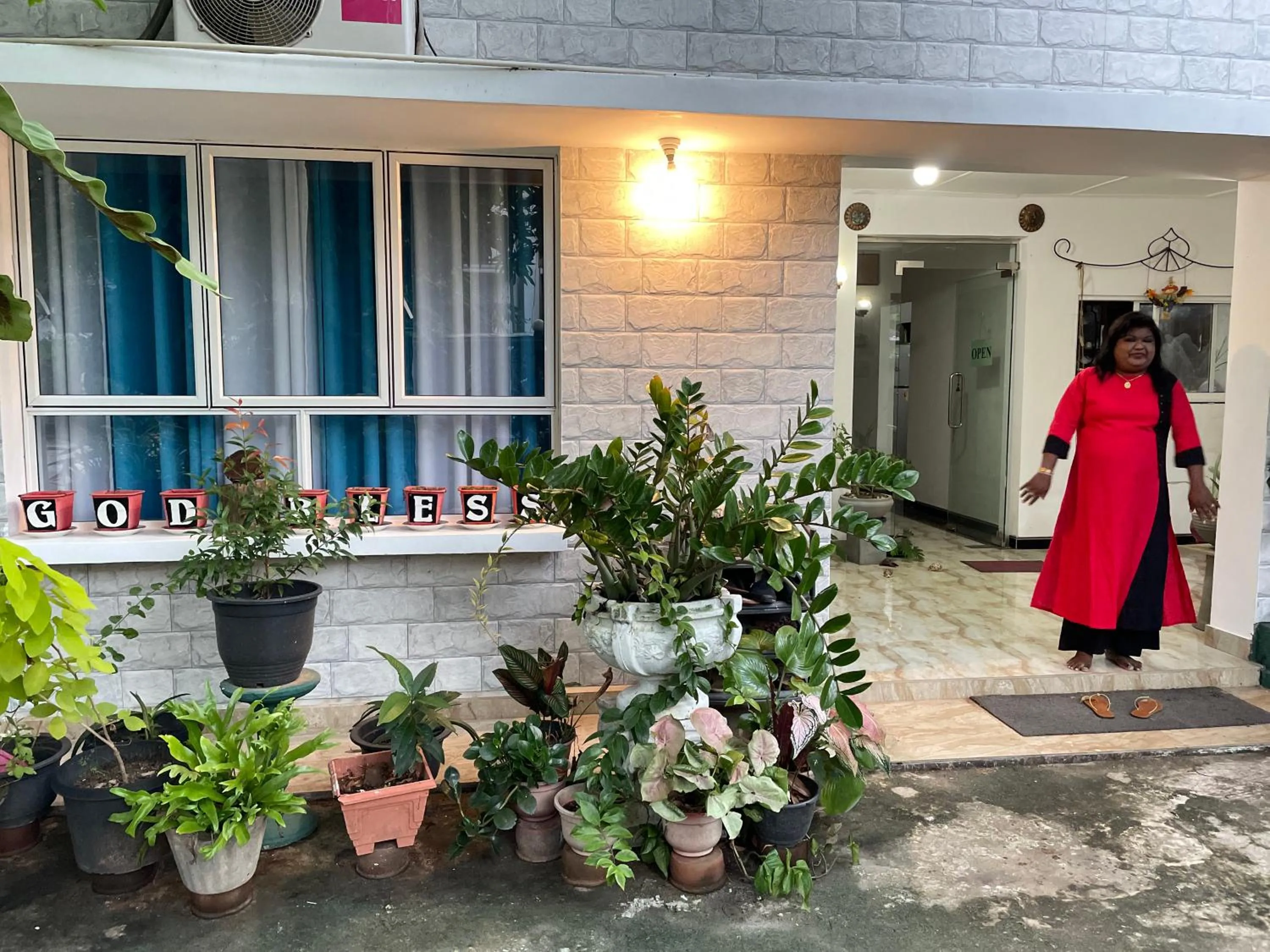 Rock Cascade Tourist Home & Cookery School