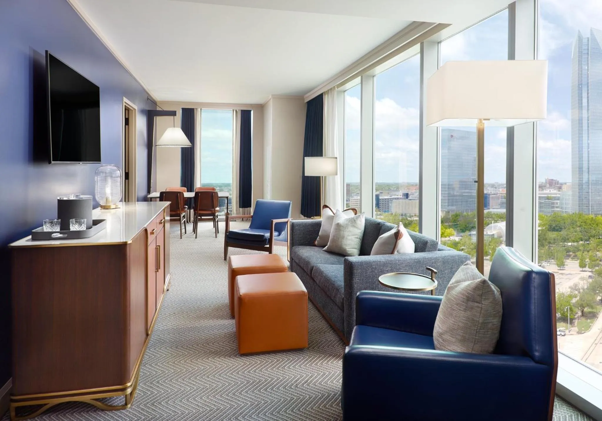 Photo of the whole room in Omni Oklahoma City Hotel