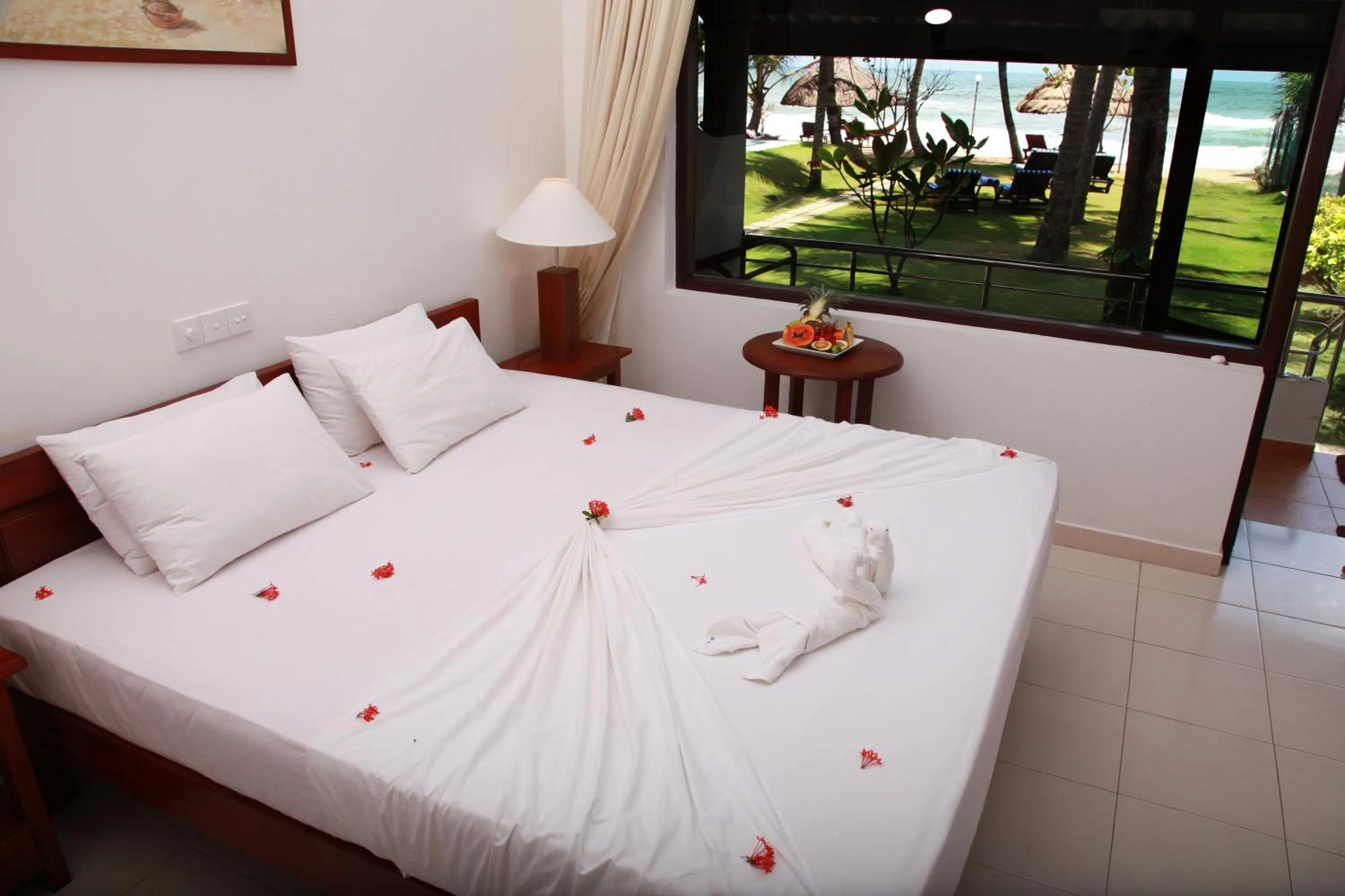 Balcony/Terrace, Bed in Sea Rock Villa