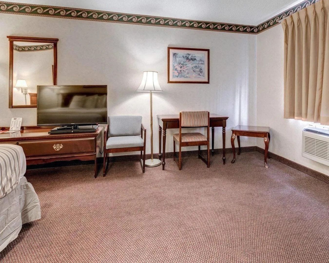 Bedroom, Bed in Econo Lodge Inn & Suites El Paso West