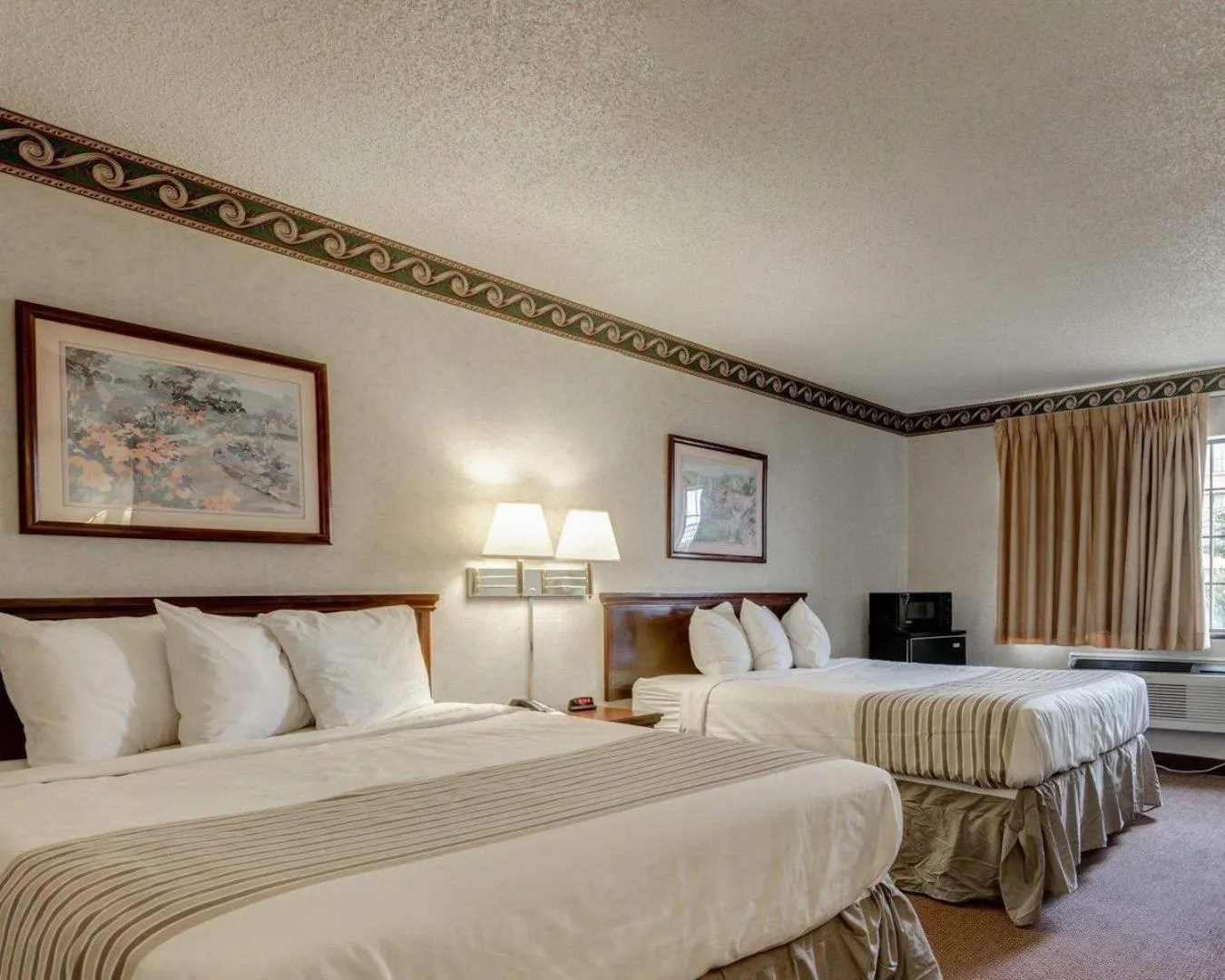 Bedroom, Bed in Econo Lodge Inn & Suites El Paso West