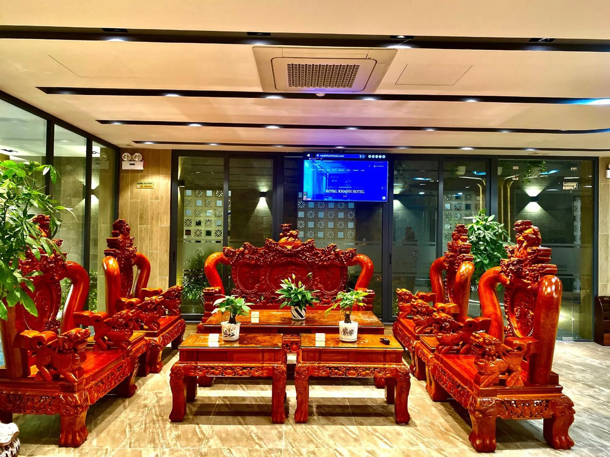 Lobby or reception in Royal Khanh Hotel