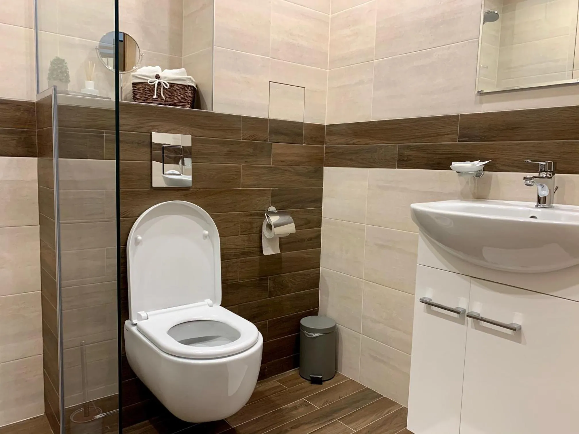 Bathroom in Gardenia Apartments