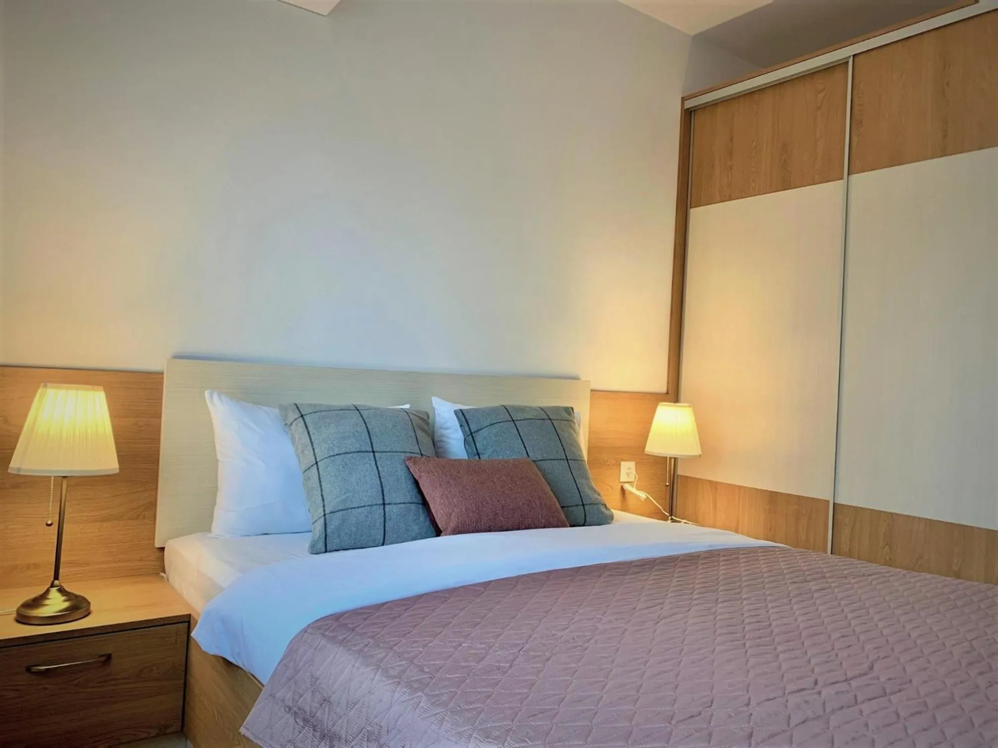 Bed in Gardenia Apartments