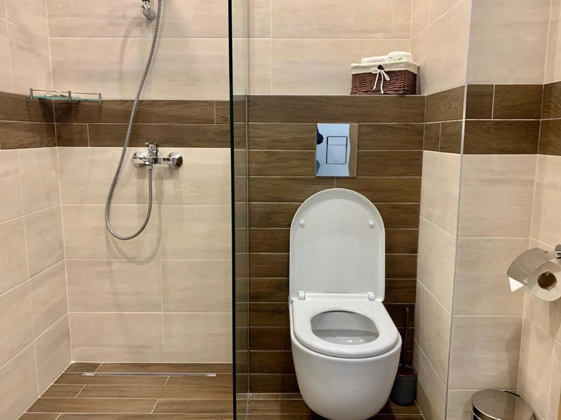 Bathroom in Gardenia Apartments