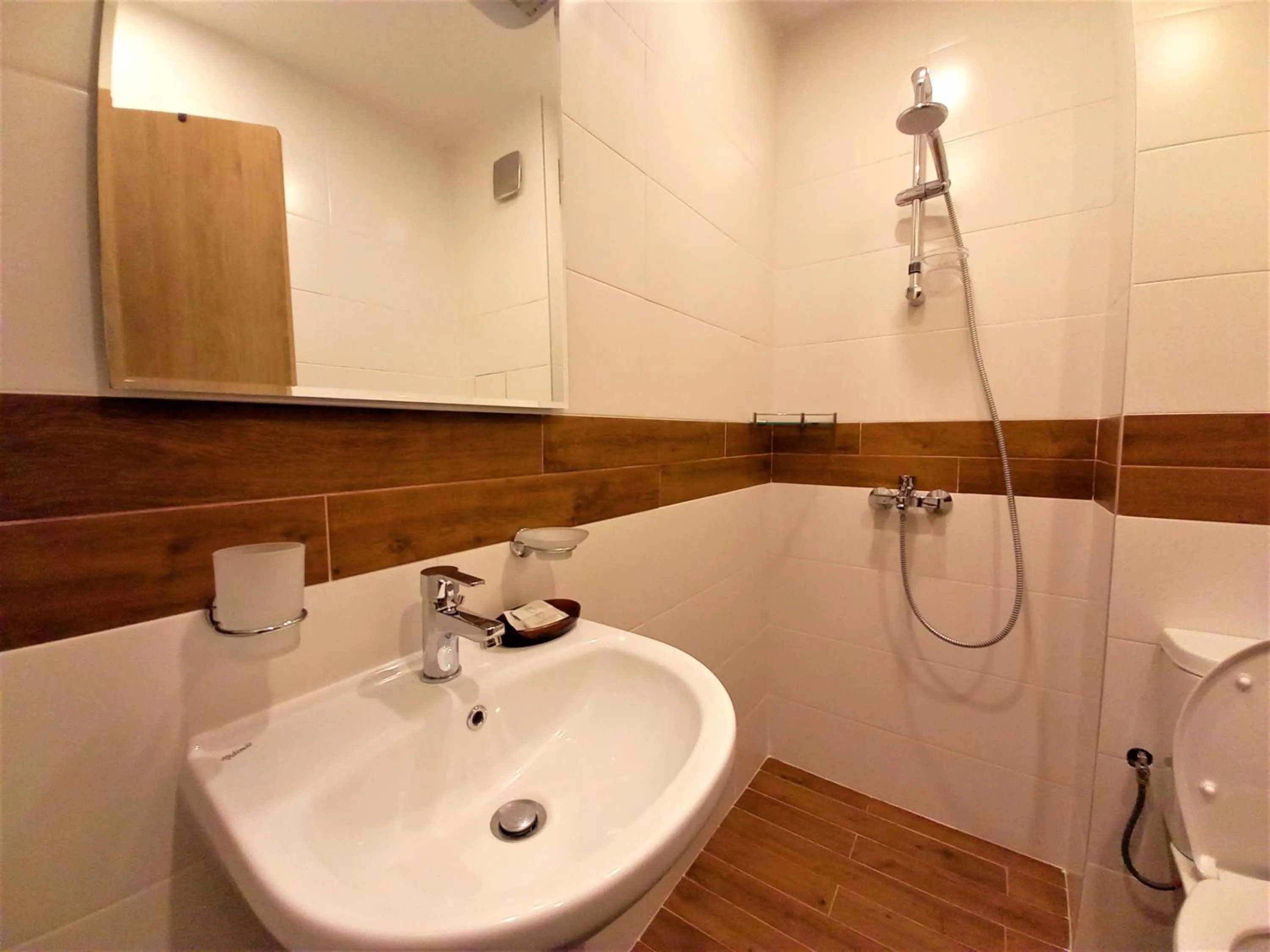 Bathroom in Gardenia Apartments