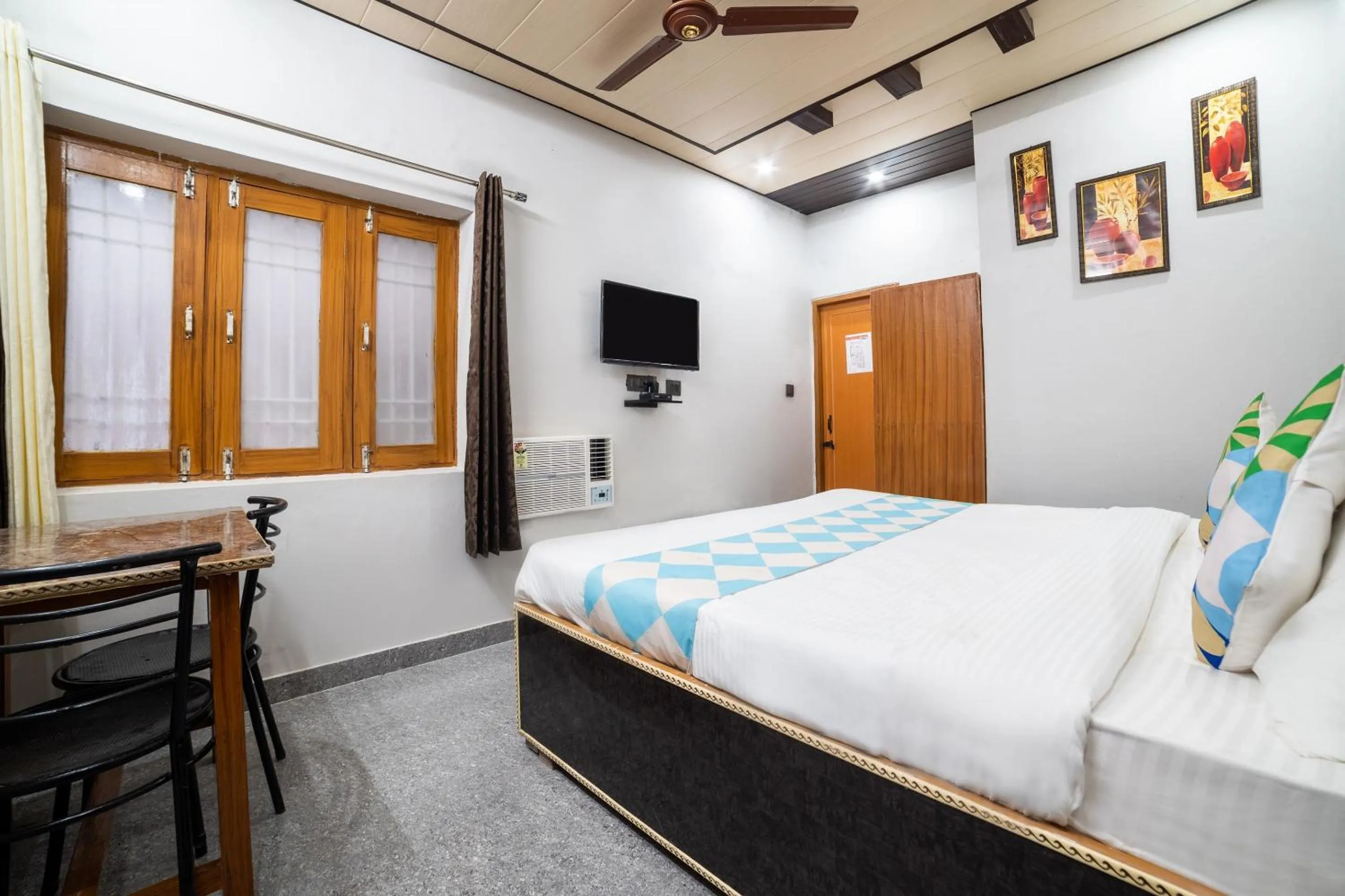 Bedroom, Bed in Hotel O Home Gautam Homestay