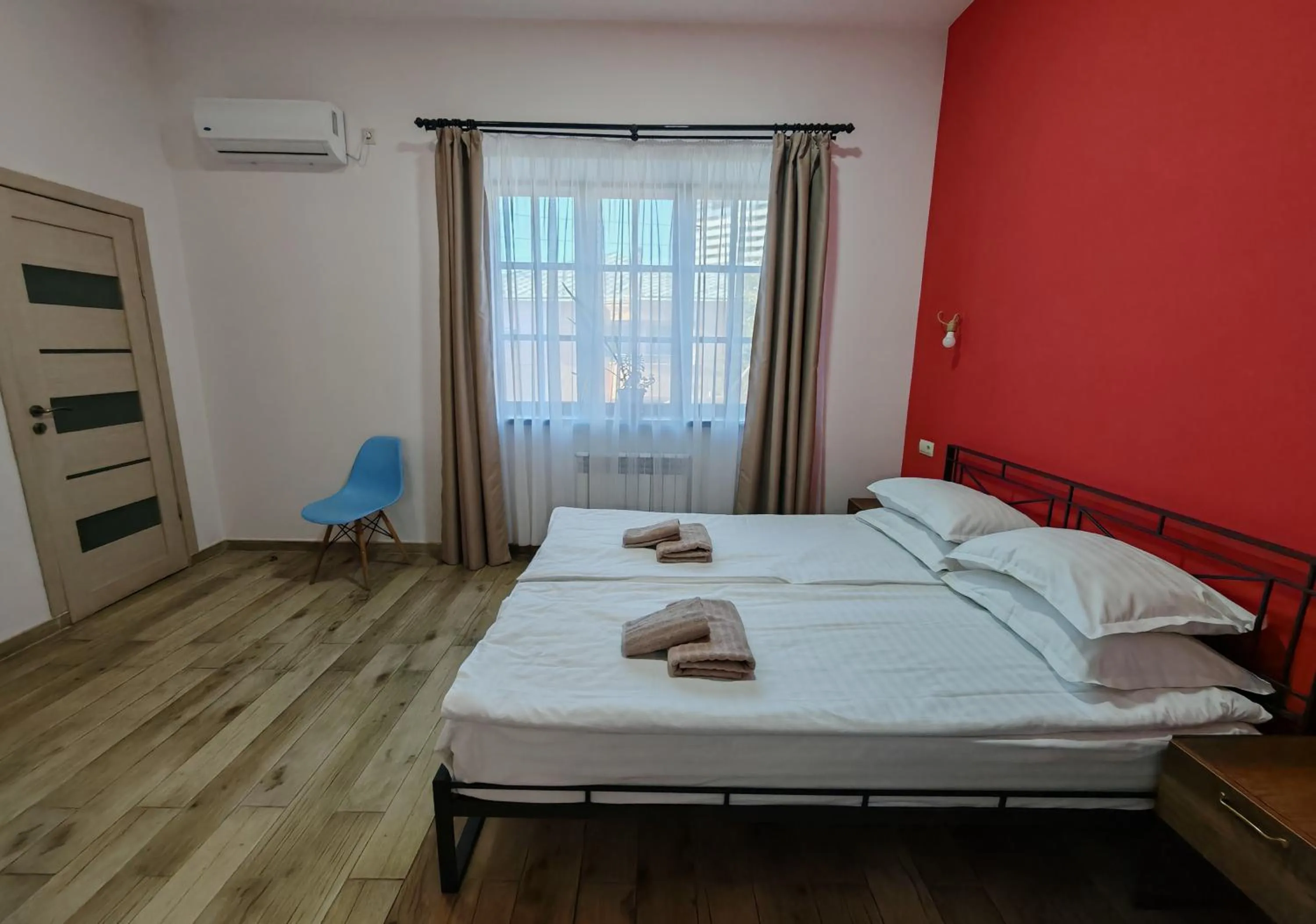 Photo of the whole room, Bed in Blur Inn Gallery