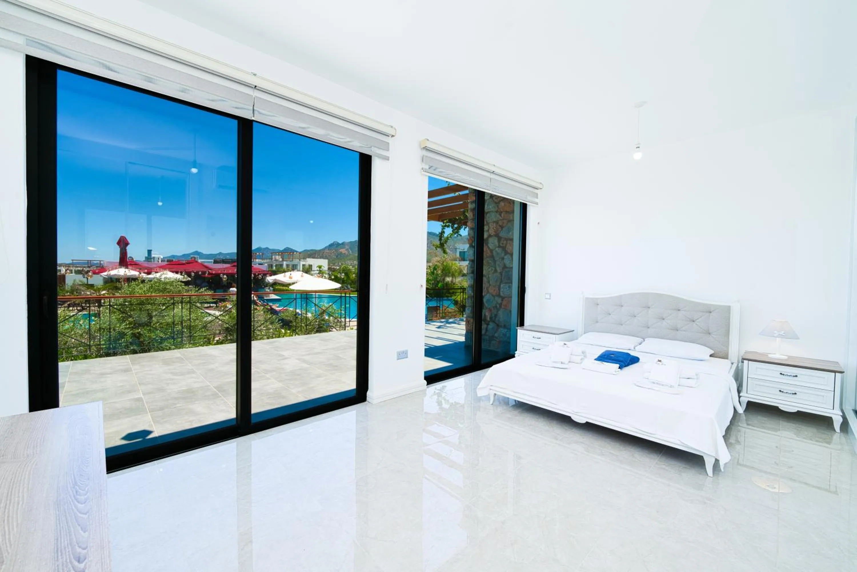 Bed in Maldives Holiday Homes