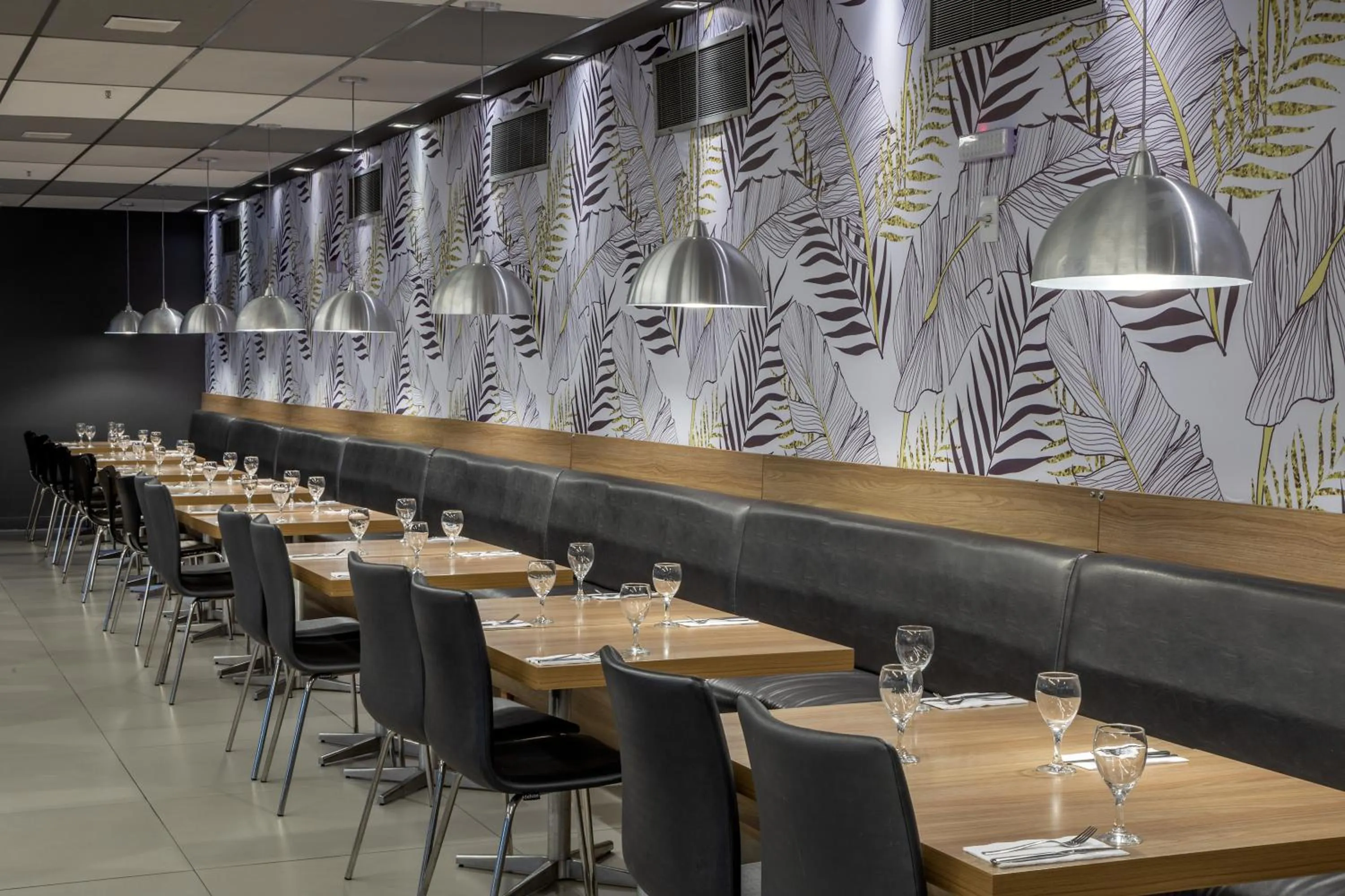 Restaurant/places to eat in Linx Galeão by Wish