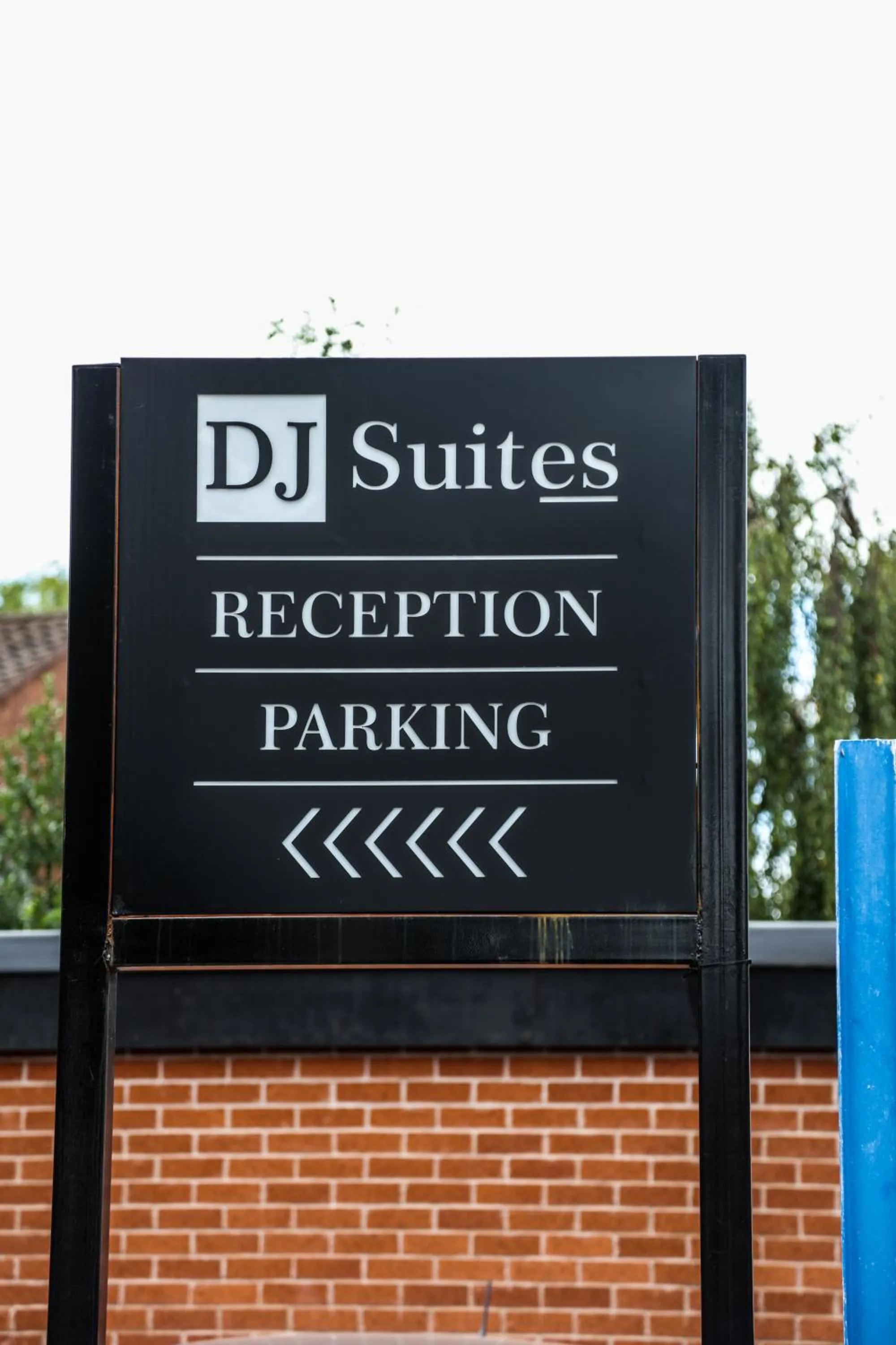DJ Suites The Element