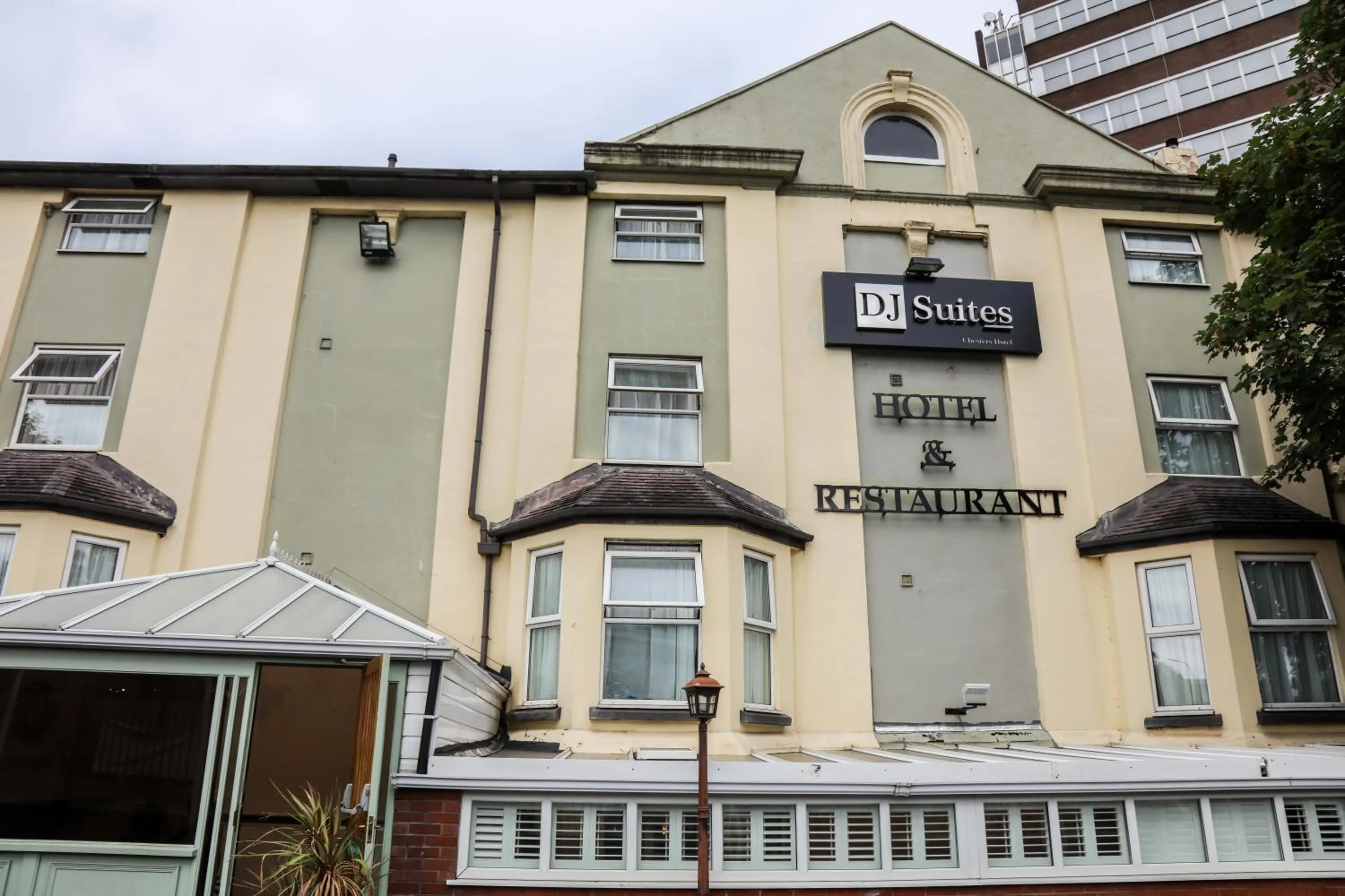 DJ Suites The Element