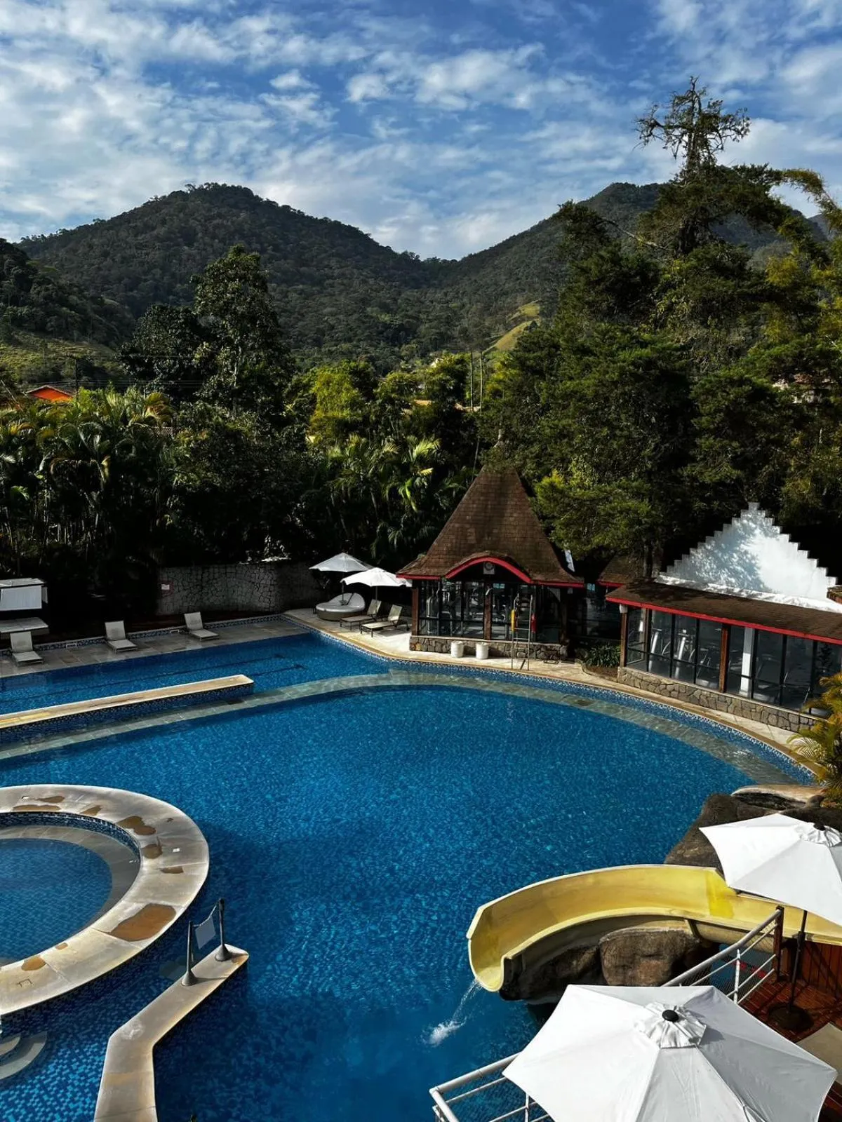 Mountain view in Village Le Canton