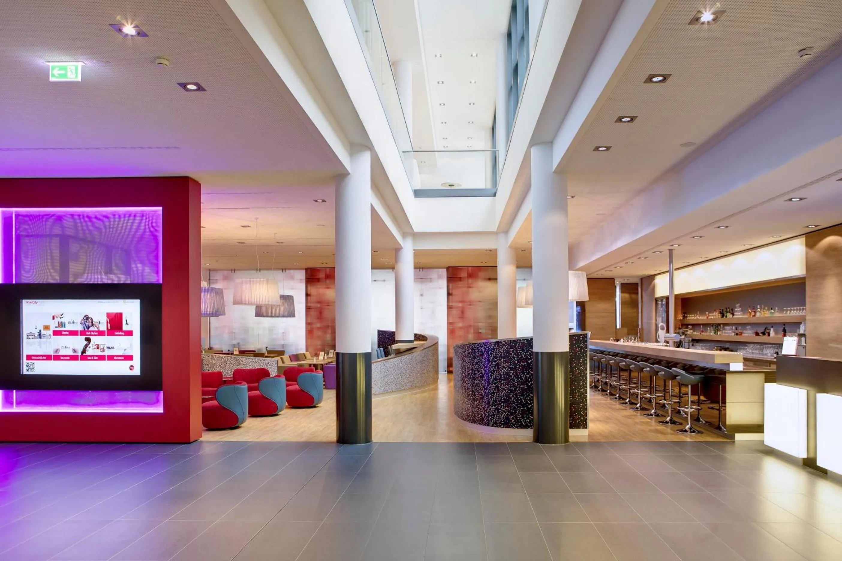 Lobby or reception in IntercityHotel Berlin Hauptbahnhof