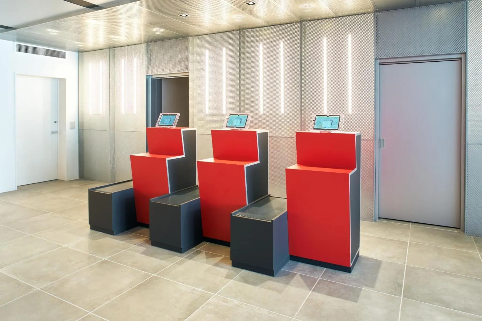 Rakuten STAY Osaka Station North Deluxe Fourth