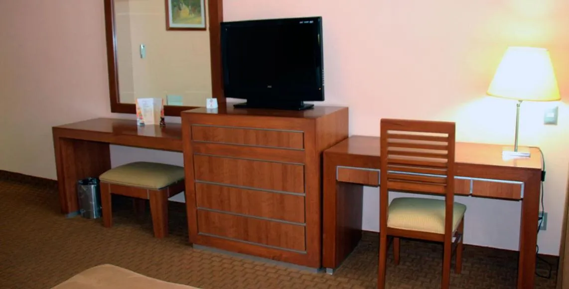 TV and multimedia in Hotel Soleil Celaya