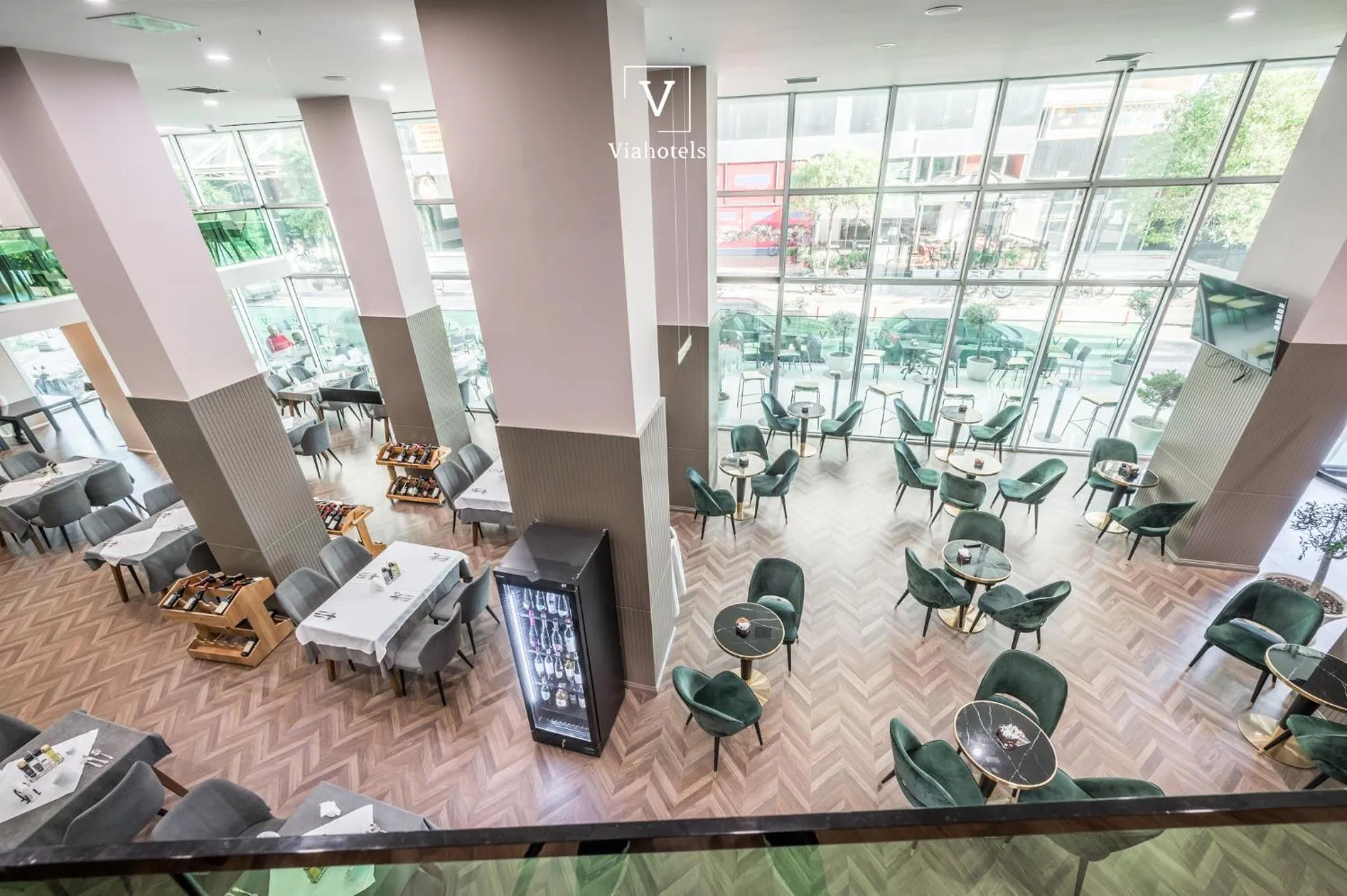 Restaurant/places to eat in VH Eurostar Tirana Hotel Congress & Tirana Spa