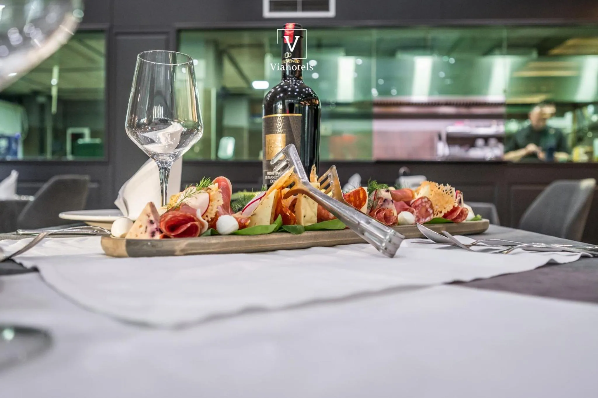 Restaurant/places to eat in VH Eurostar Tirana Hotel Congress & Tirana Spa