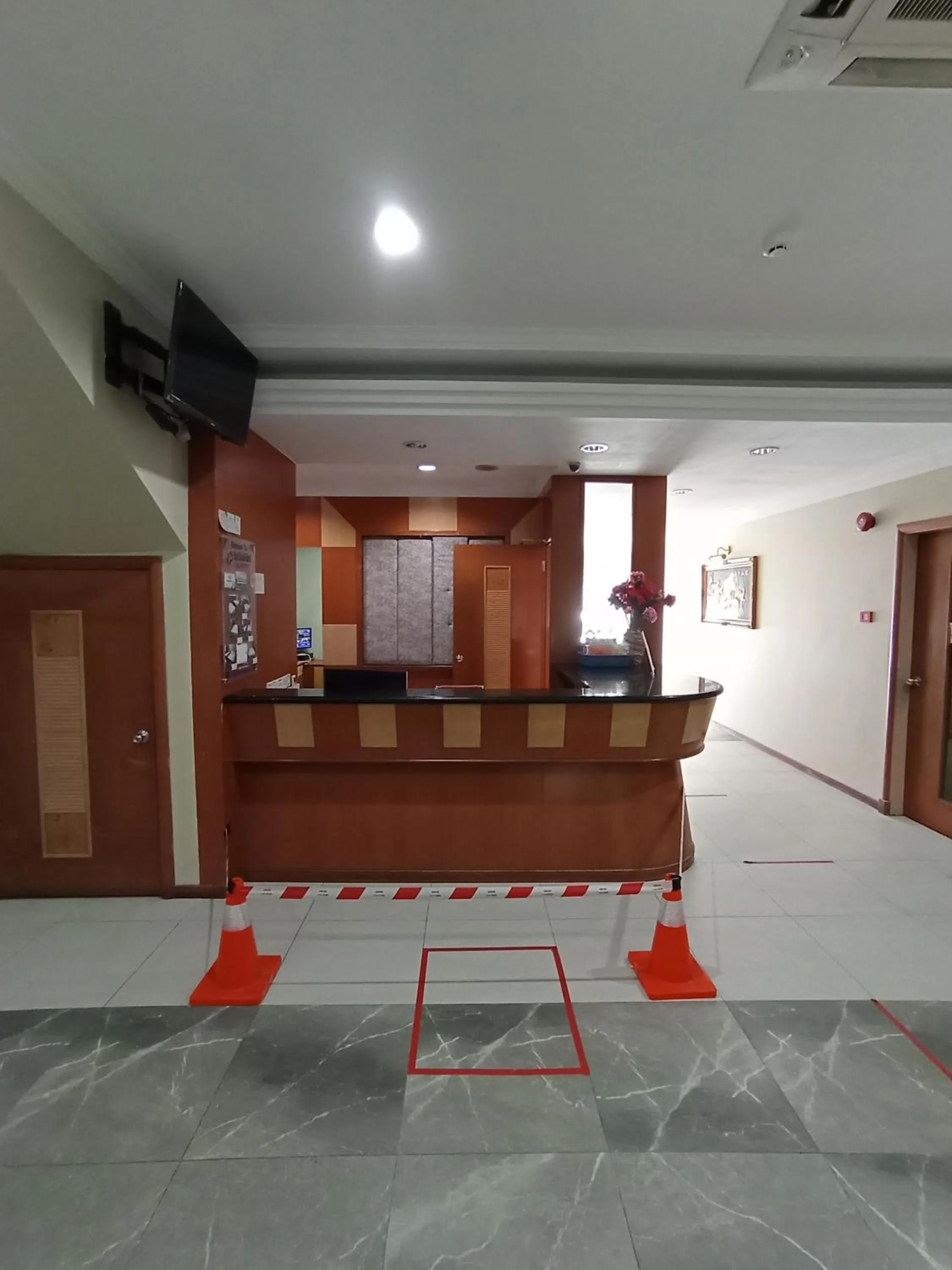 Lobby or reception in New Grand Hotel