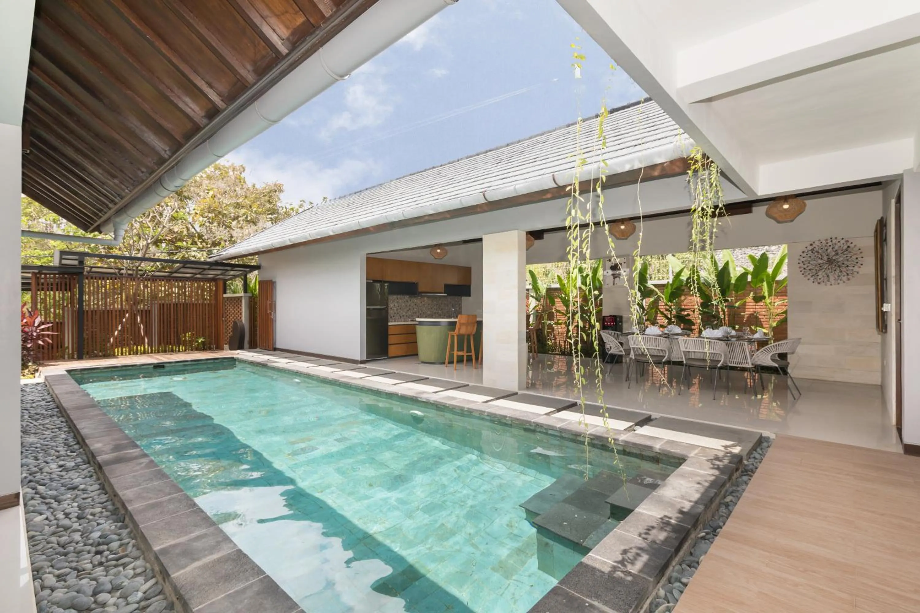 Swimming pool in Villa Ciwuwi Balangan by Nagisa Bali