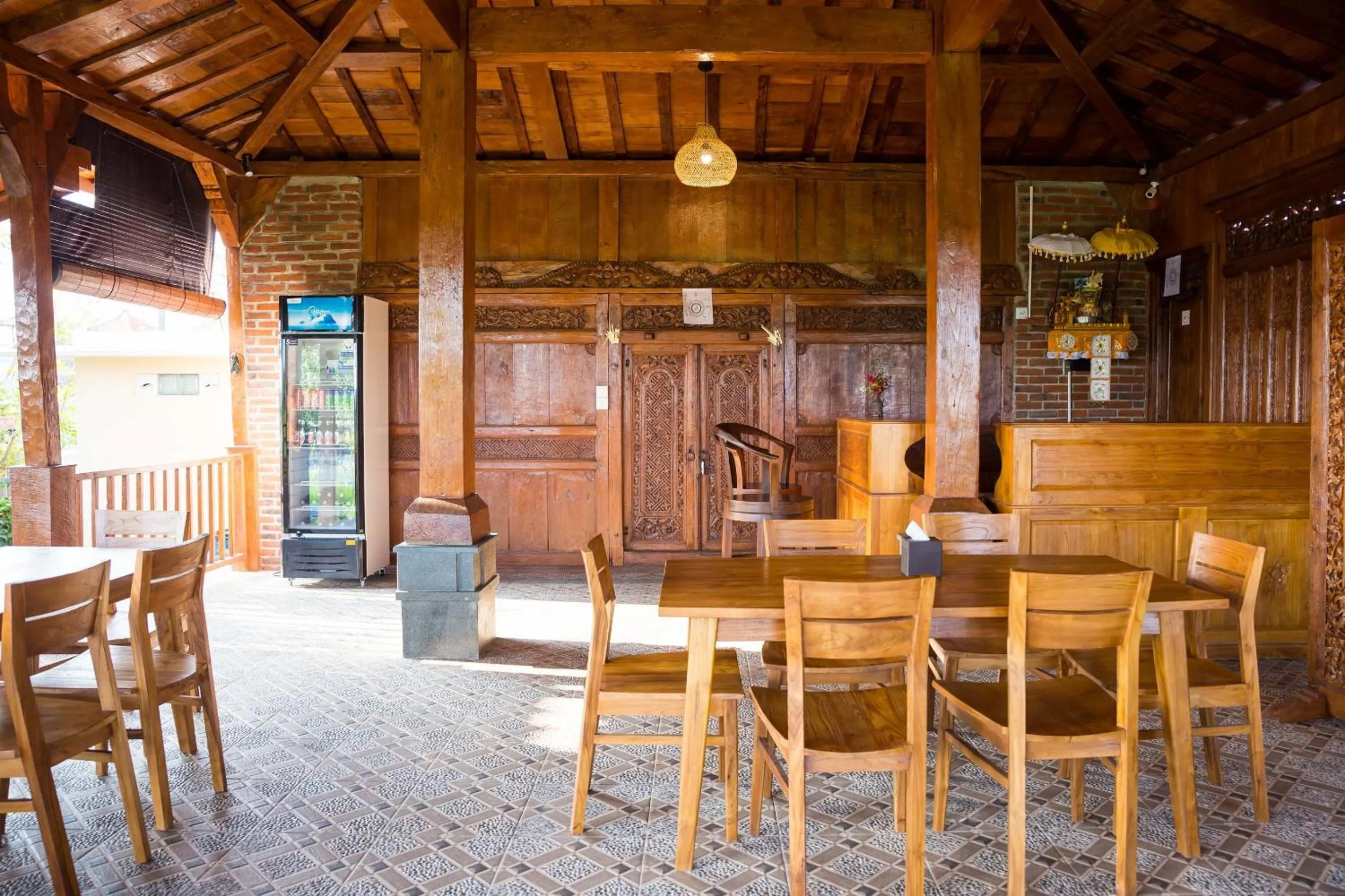 Restaurant/places to eat in Victory Munggu