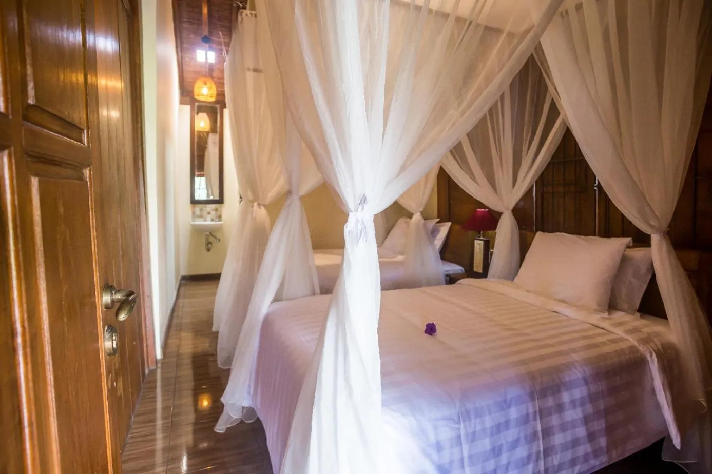 Bedroom, Bed in Victory Munggu