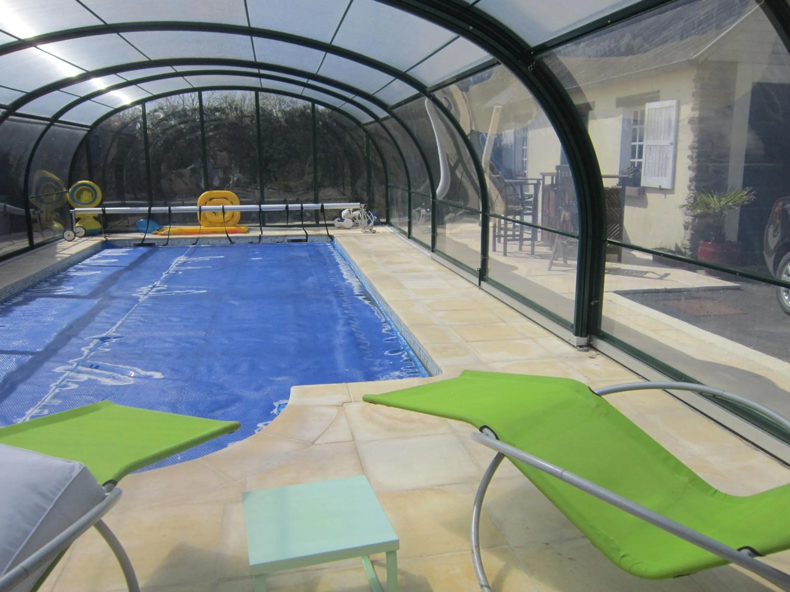 Swimming pool in L'Anctovillière