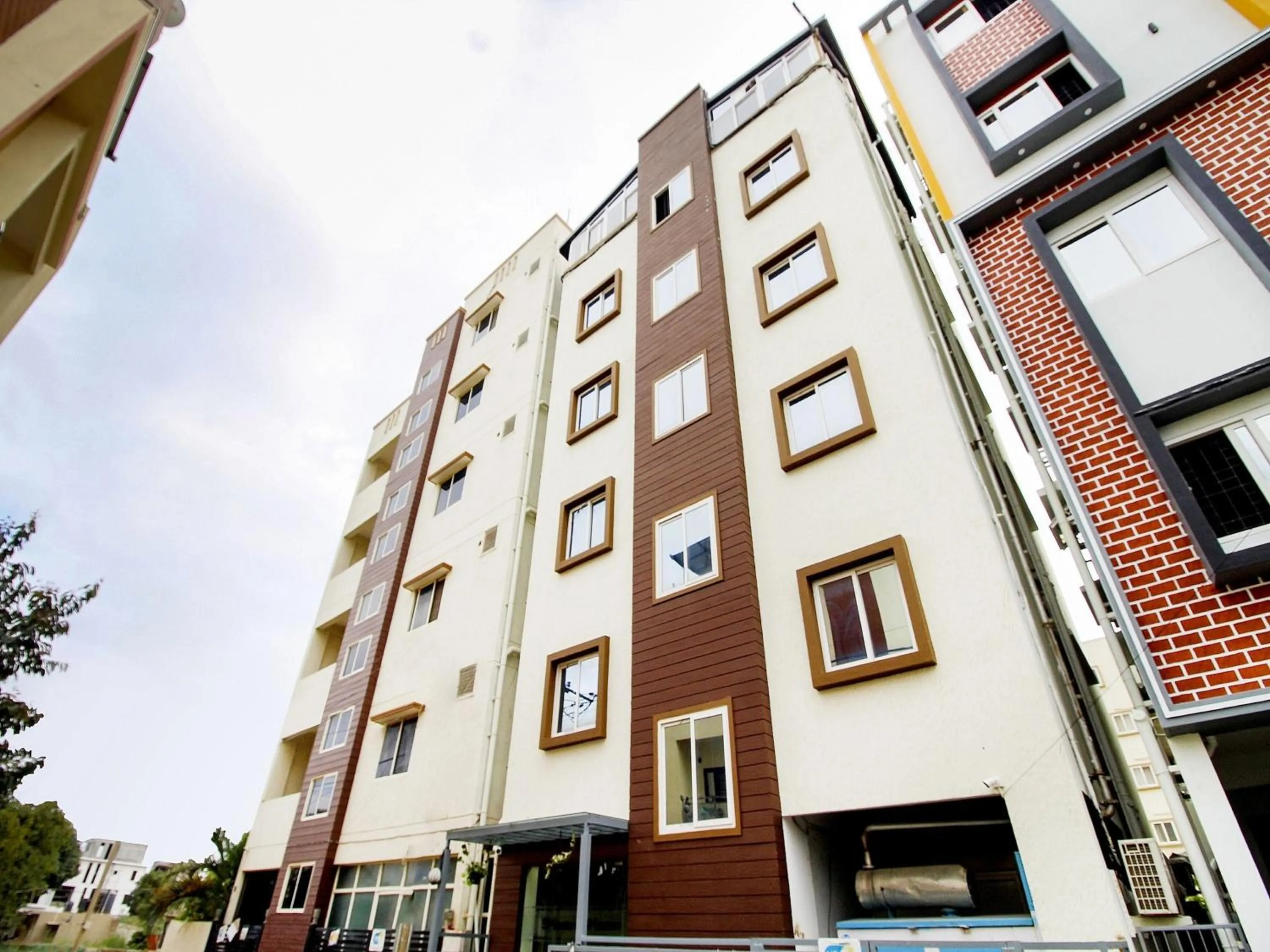 Facade/entrance in Hotel O Sm Residency