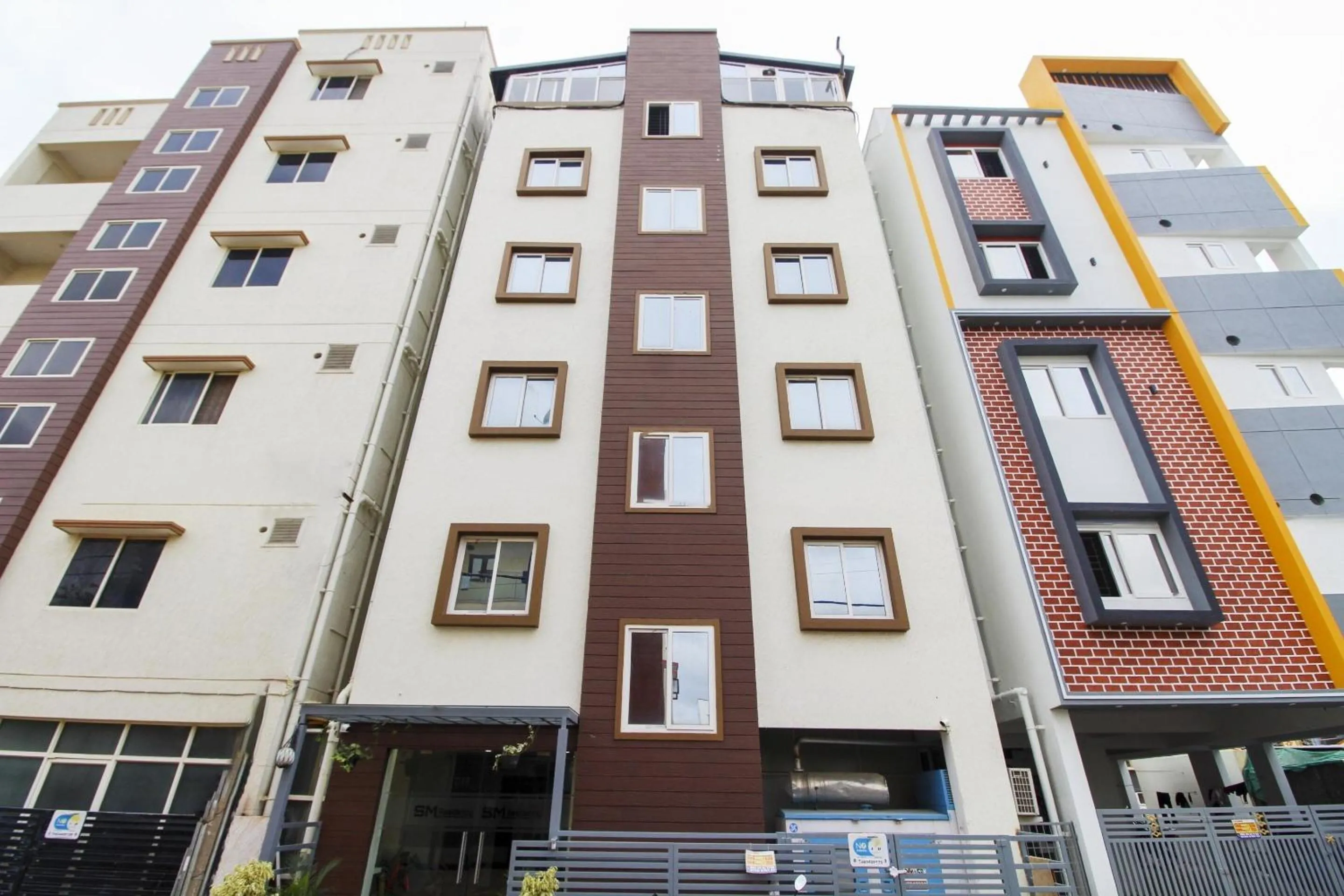 Facade/entrance in Hotel O Sm Residency