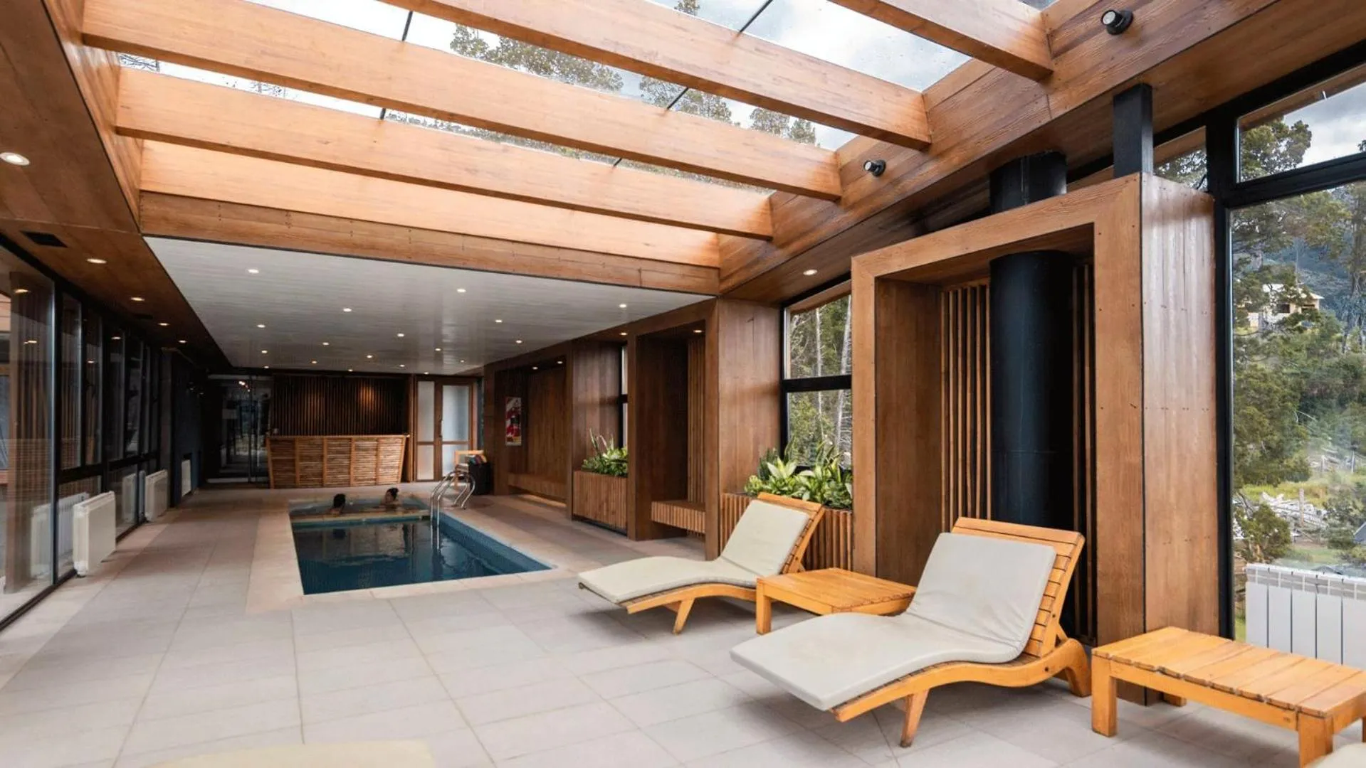 Swimming pool in Hotel Alto Traful