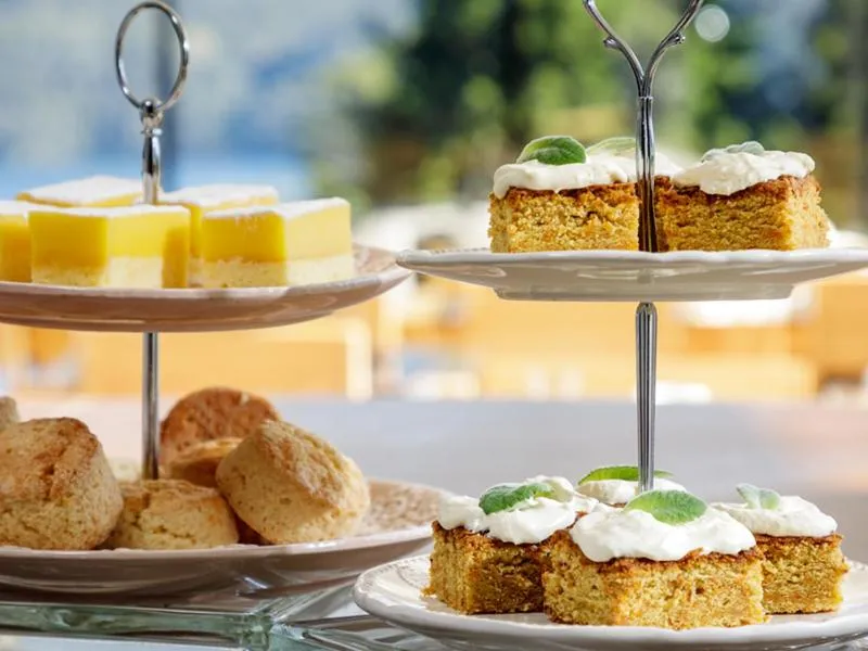 Buffet breakfast in Hotel Alto Traful