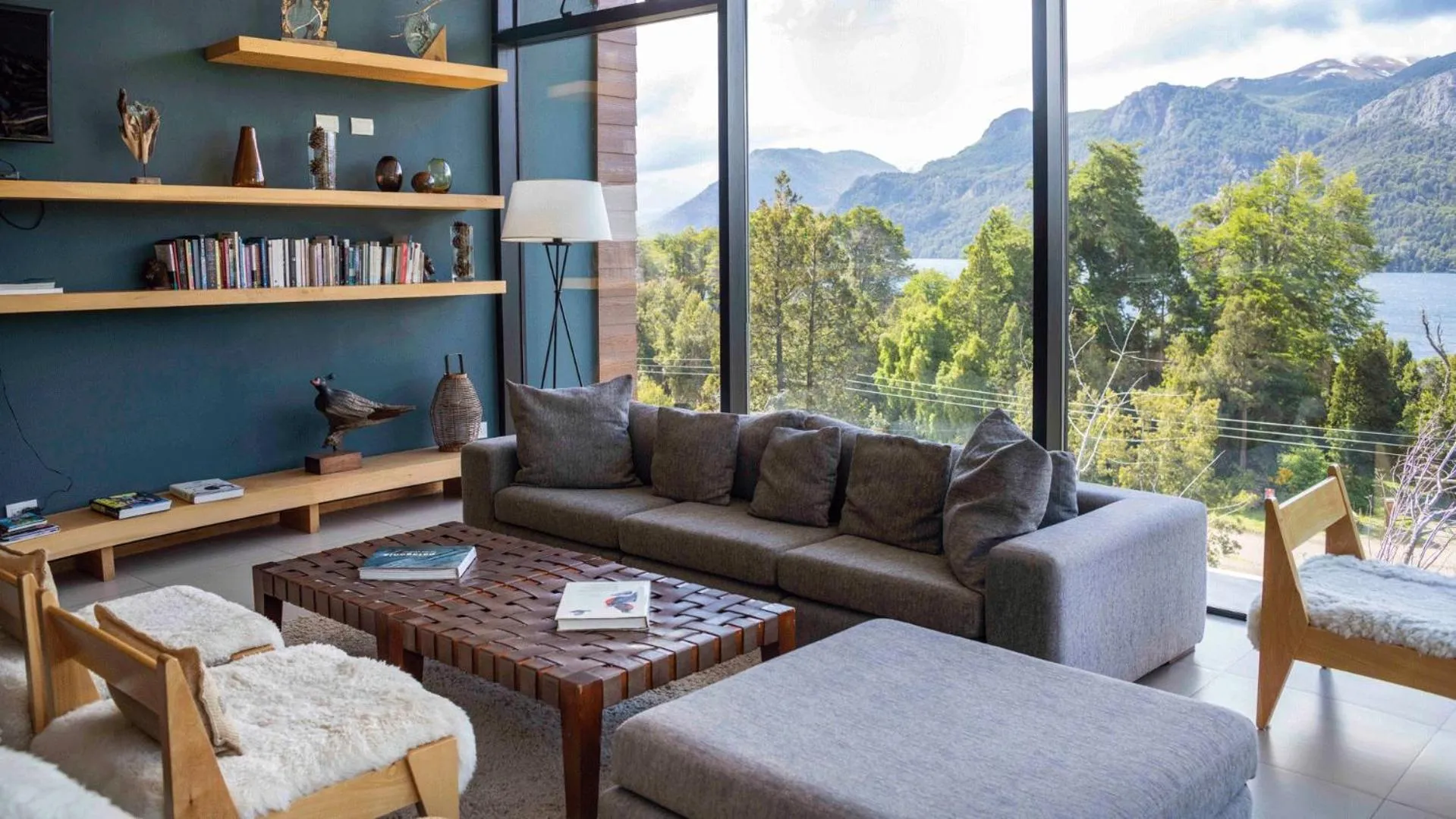 Seating area in Hotel Alto Traful