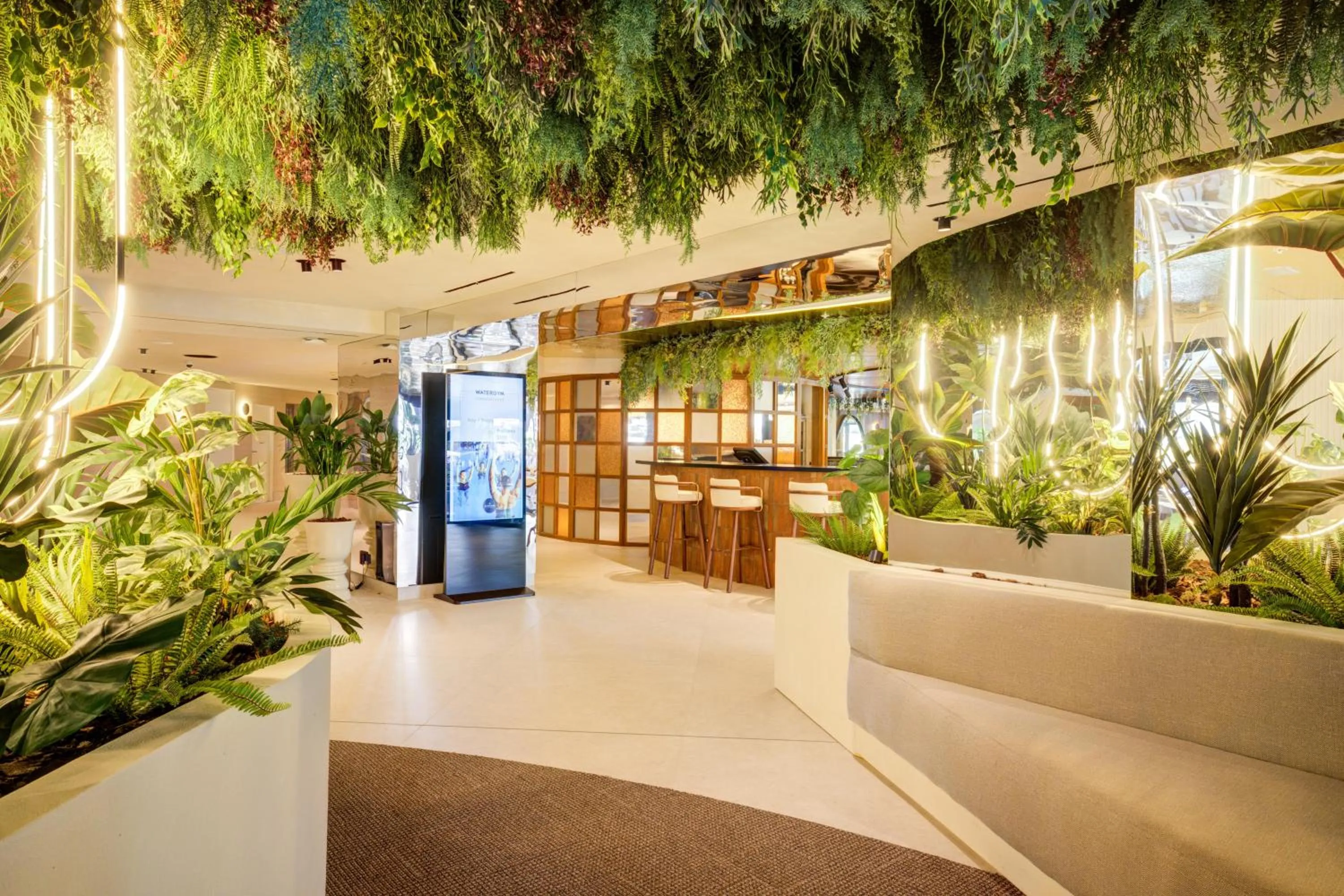 Lounge or bar in Aubamar Palma Resort