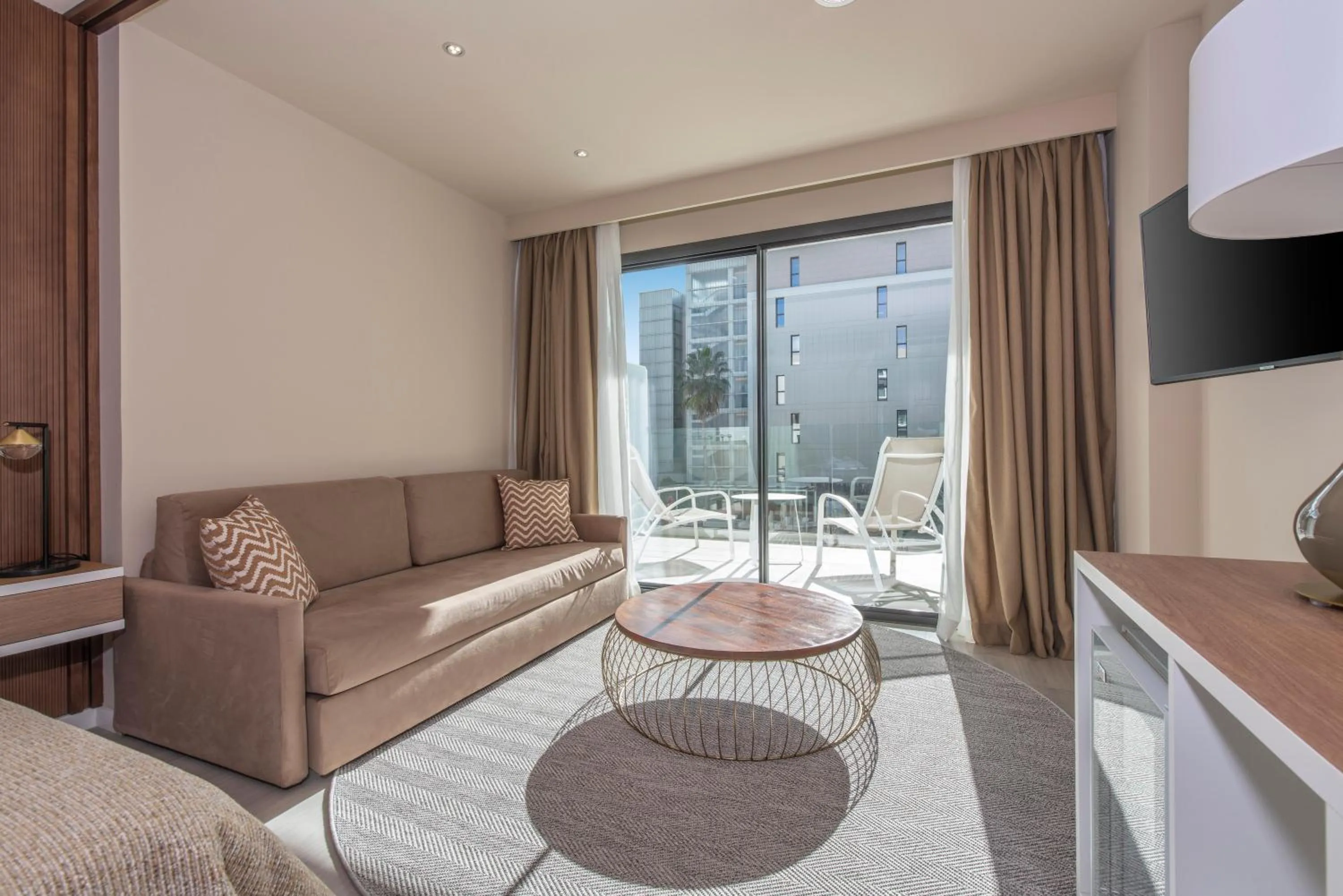 Photo of the whole room in Aubamar Palma Resort