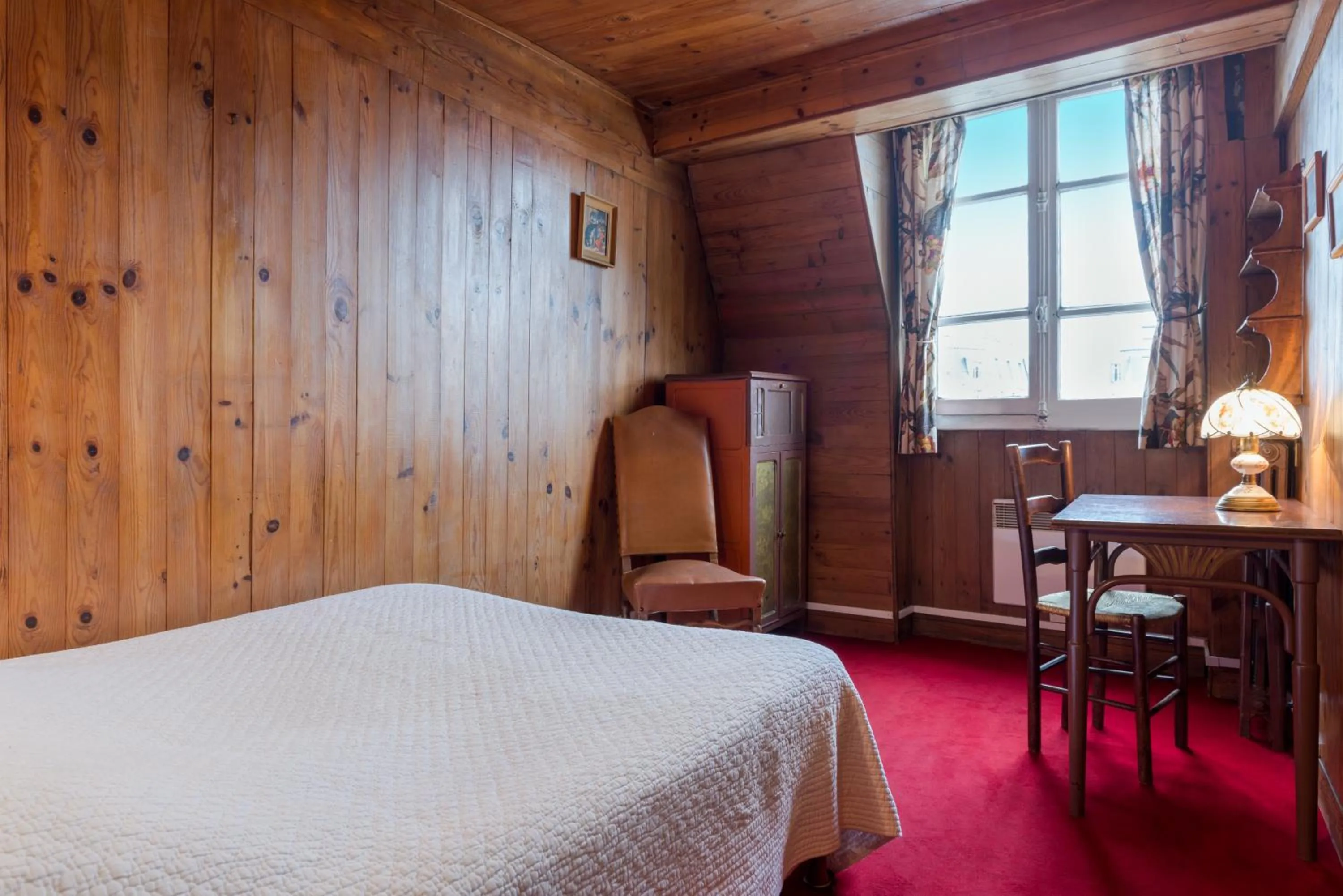 Bed in Hotel Esmeralda