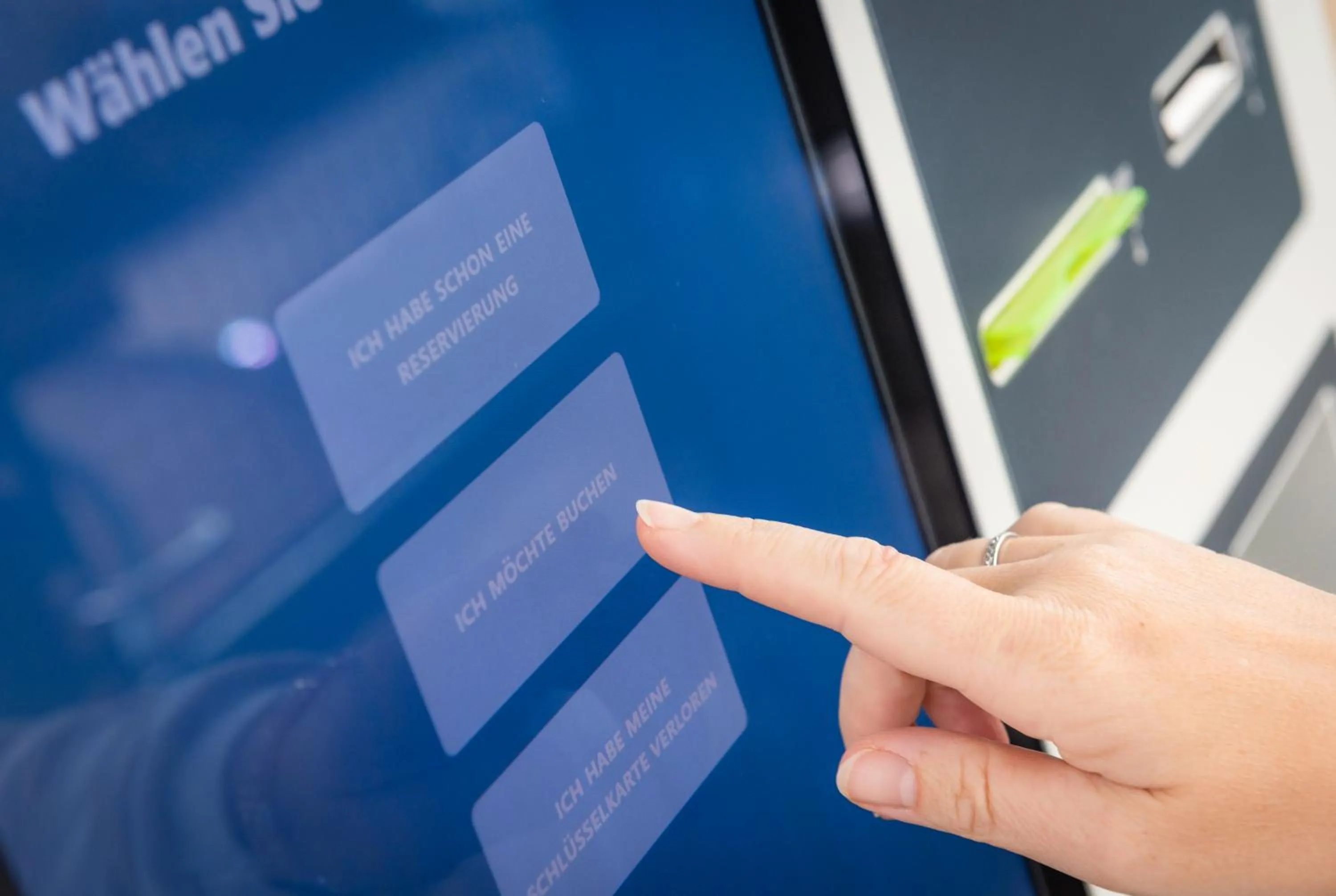 Lobby or reception in Hotel Am Wiesenweg l 24h check-in