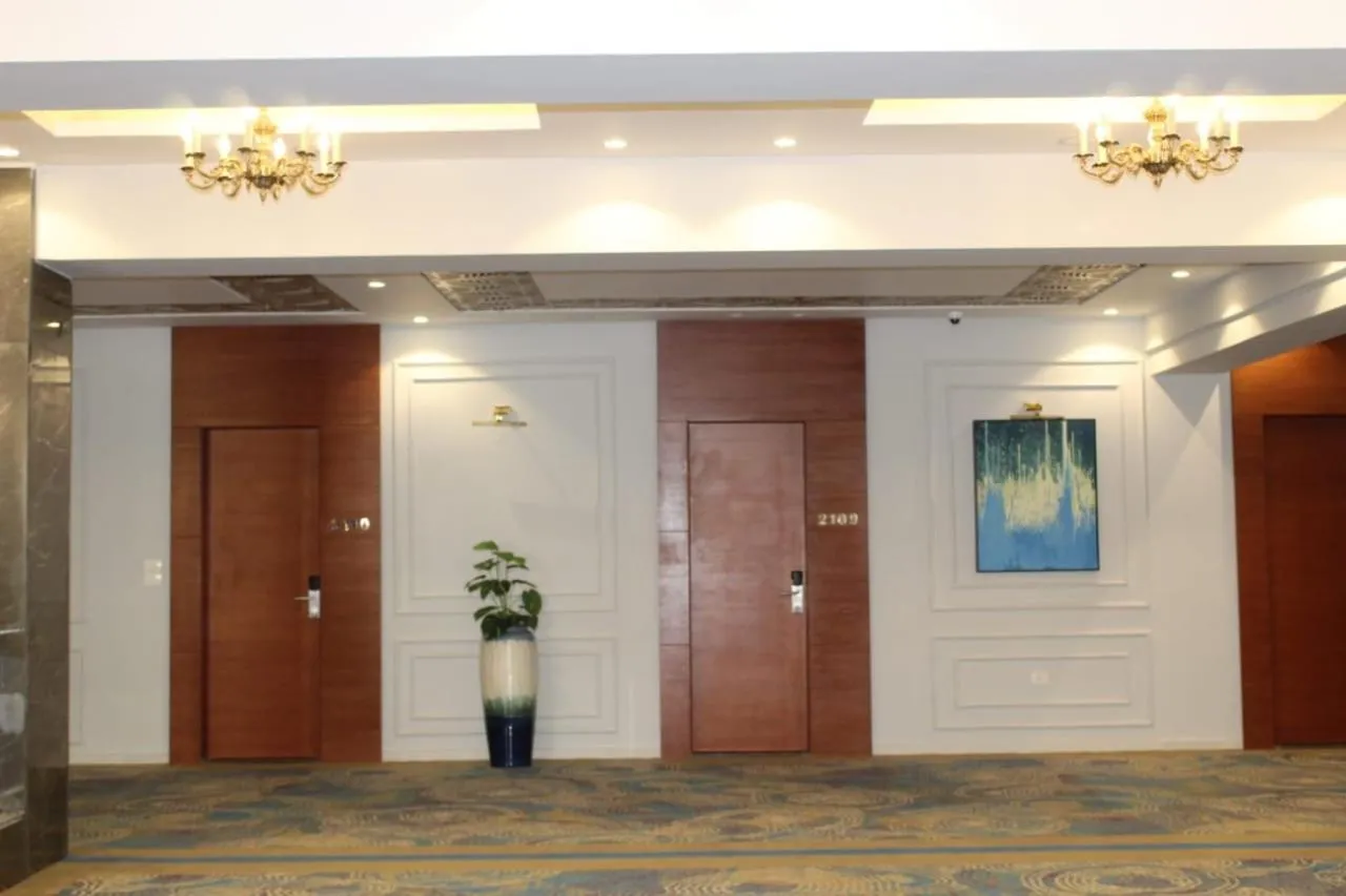 Area and facilities in Royal Jewel Al Raml Hotel