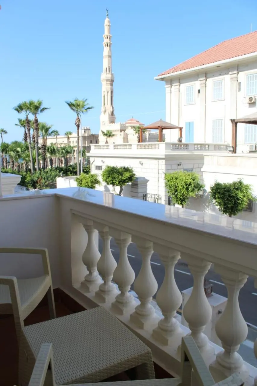 Balcony/Terrace in Royal Jewel Al Raml Hotel