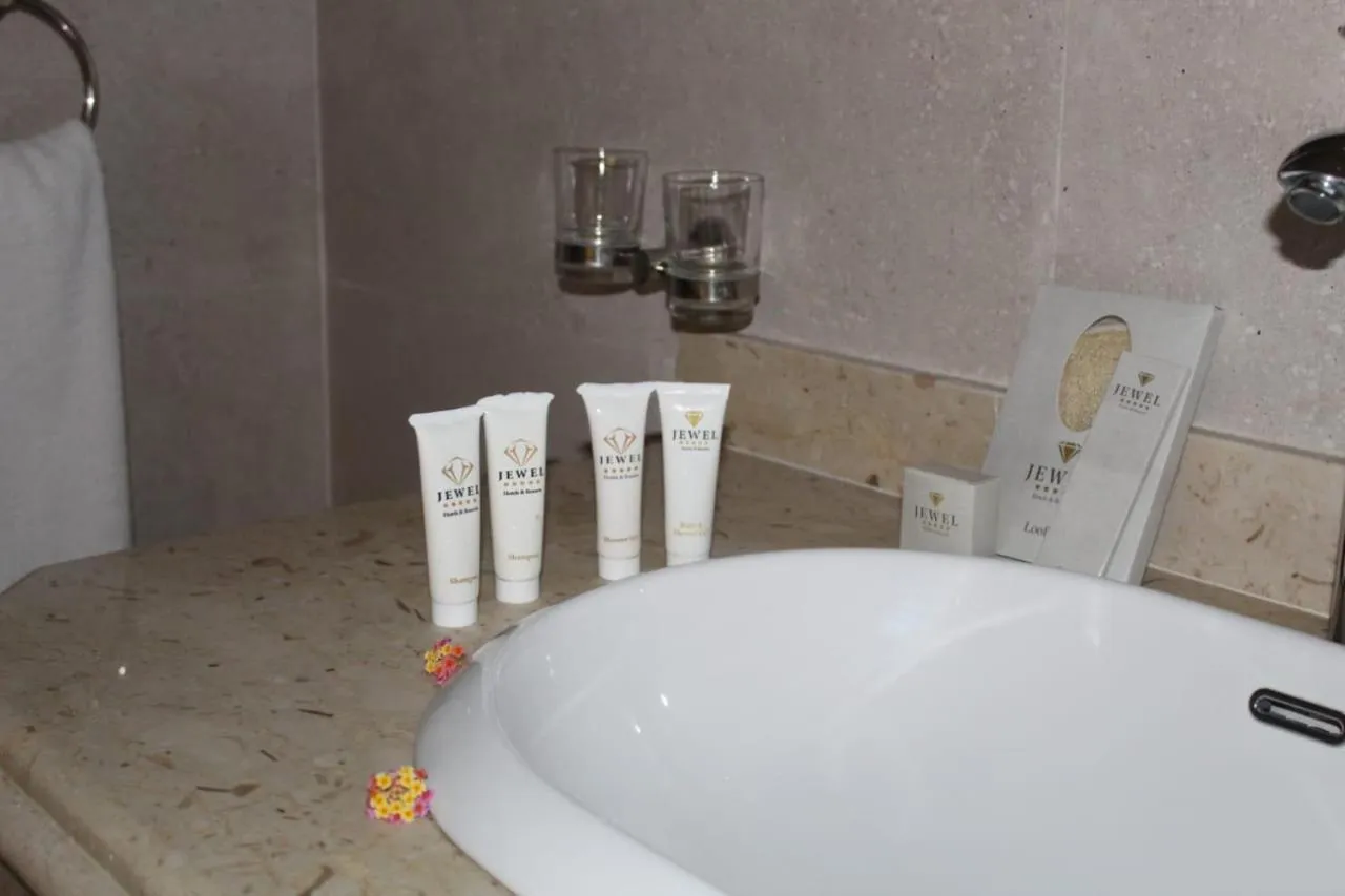 Bathroom in Royal Jewel Al Raml Hotel