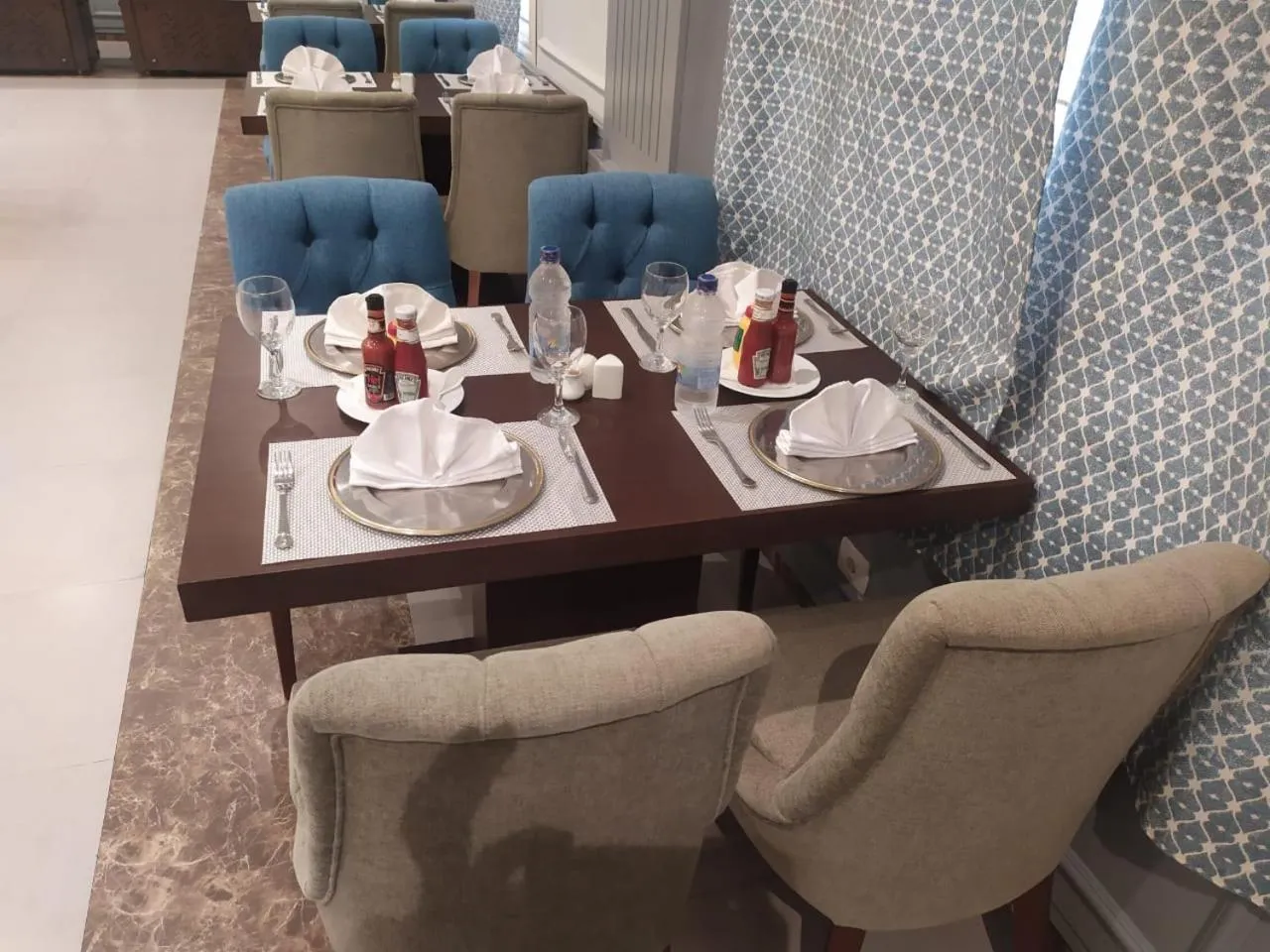 Restaurant/places to eat in Royal Jewel Al Raml Hotel