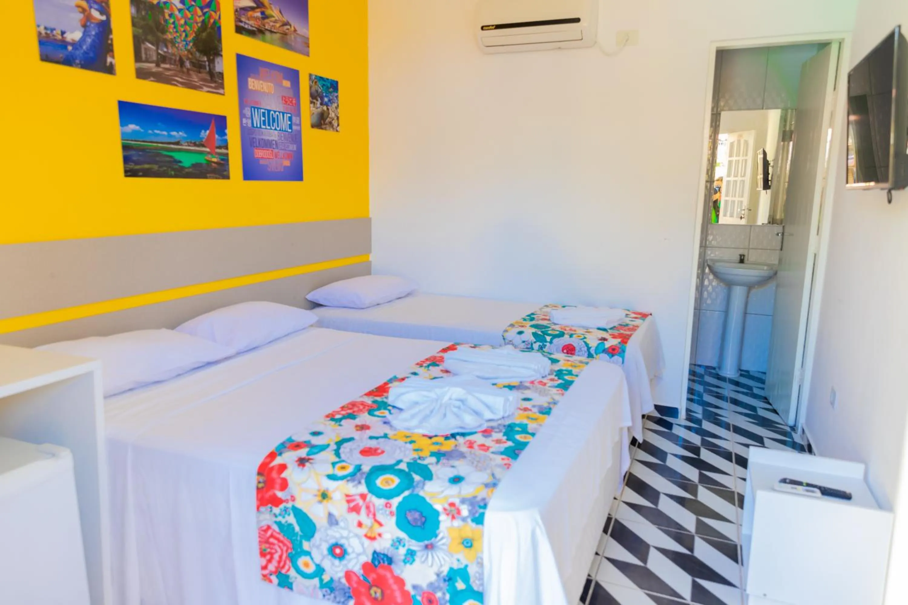 Photo of the whole room, Bed in Pousada Summer Beach by AFT
