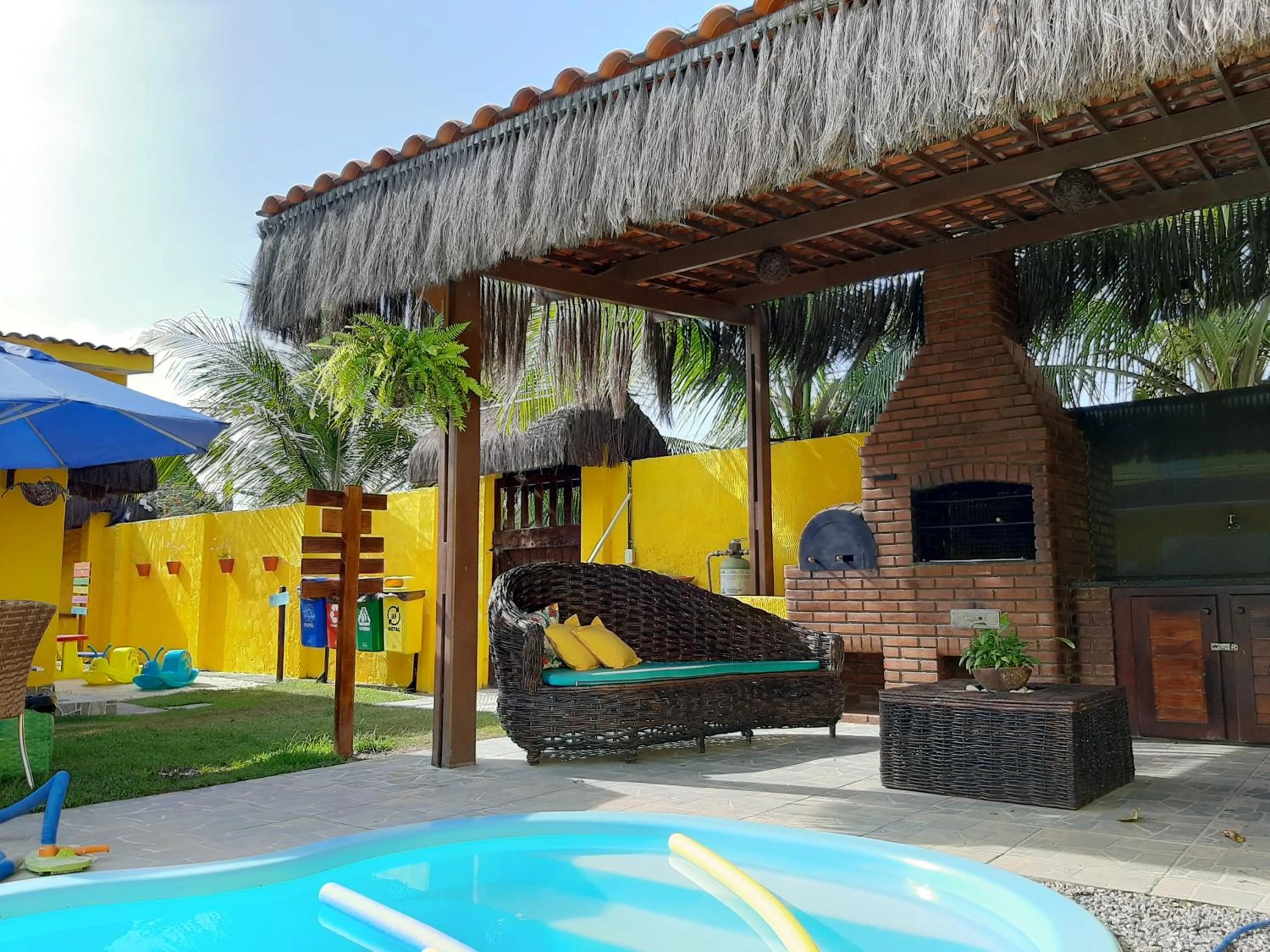 BBQ facilities in Pousada Summer Beach by AFT