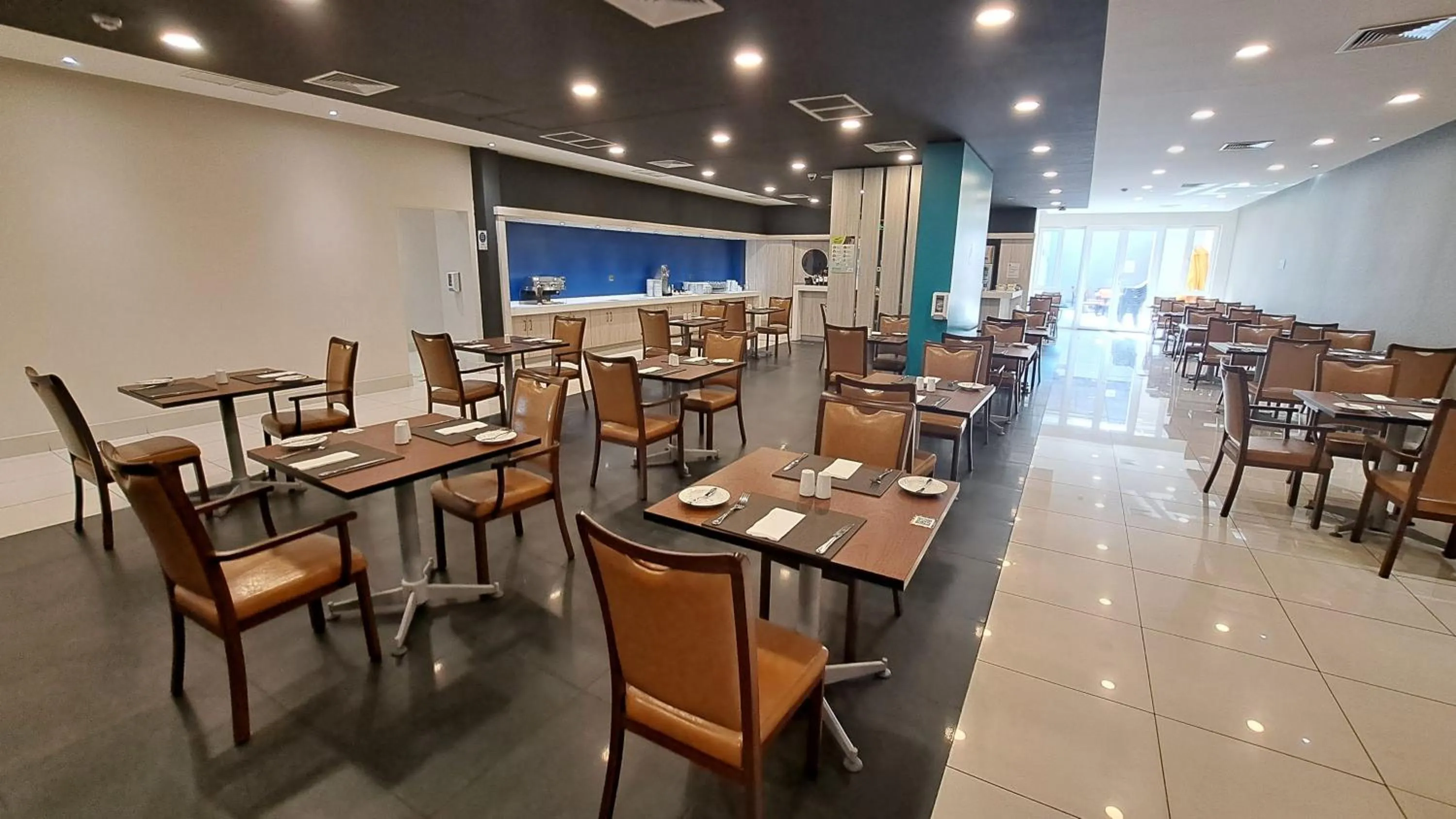 Restaurant/places to eat in Hotel Diego de Almagro Temuco Express