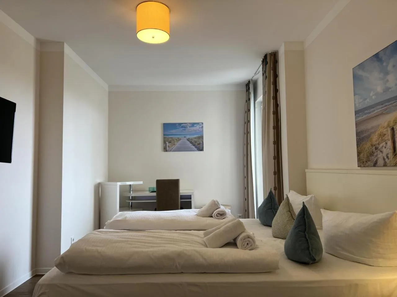 Bed in Aparthotel Waterkant Suites - Fewos am Meer mit SPA