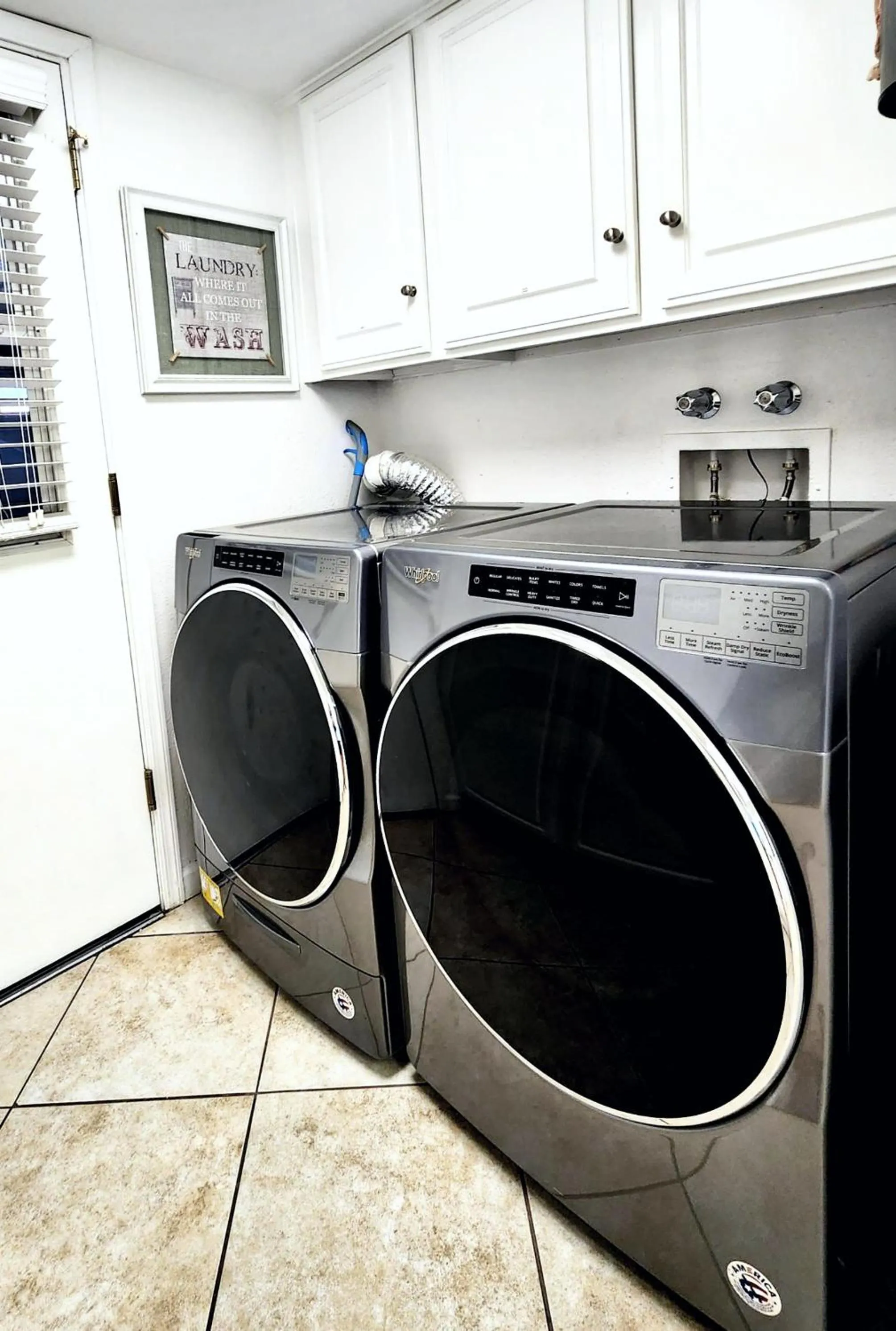 Quiet house with pool heater, patio, BBQ, citrus